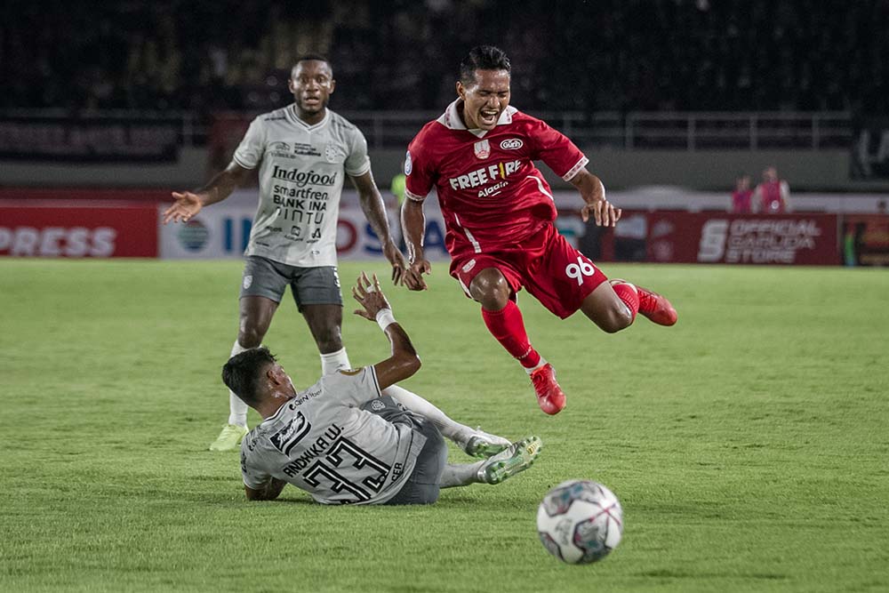 Persis Solo Tekuk Bali United 2 - 0 