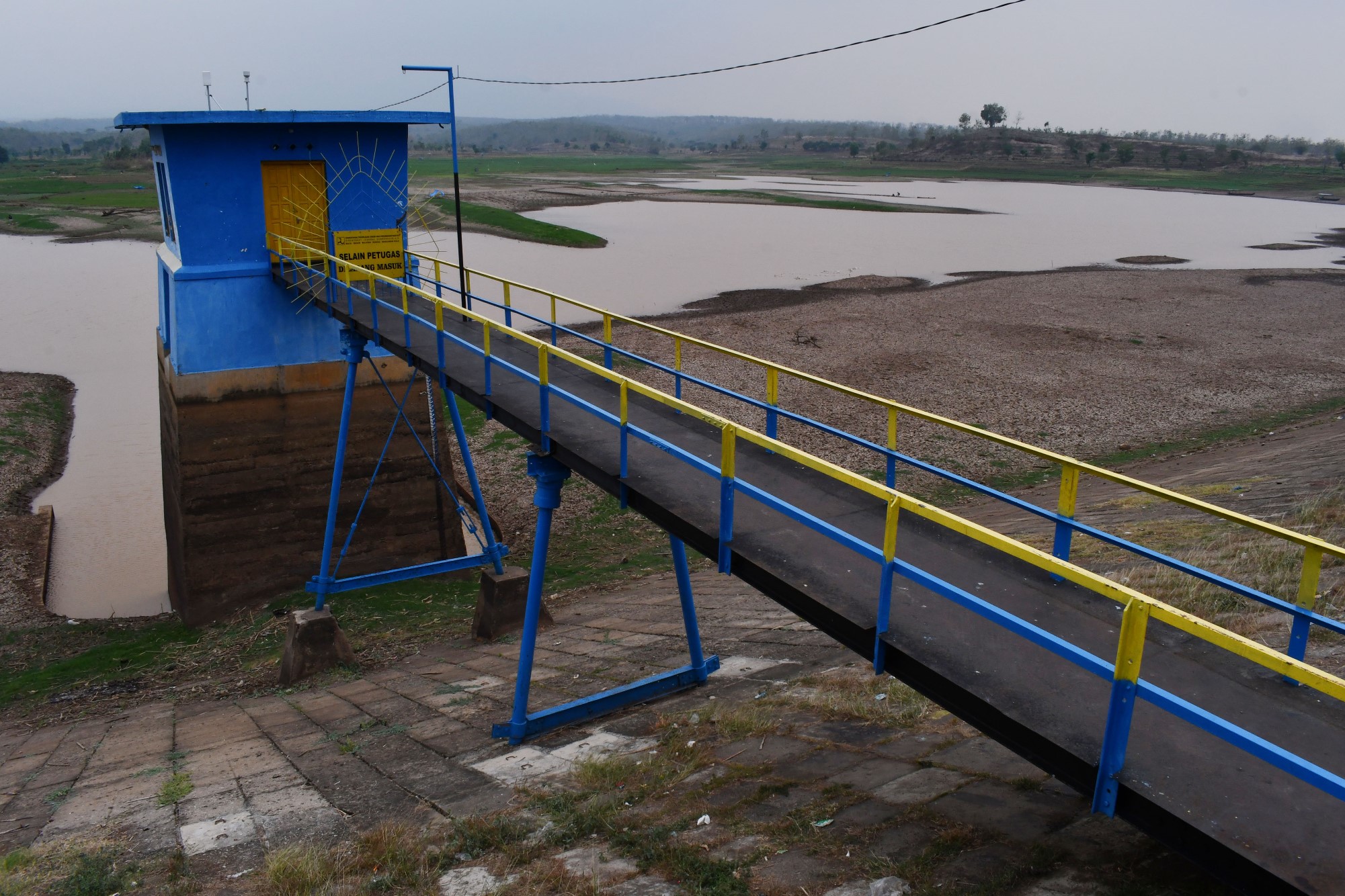 Waduk Dawuhan di Madiun Airnya Menyusut