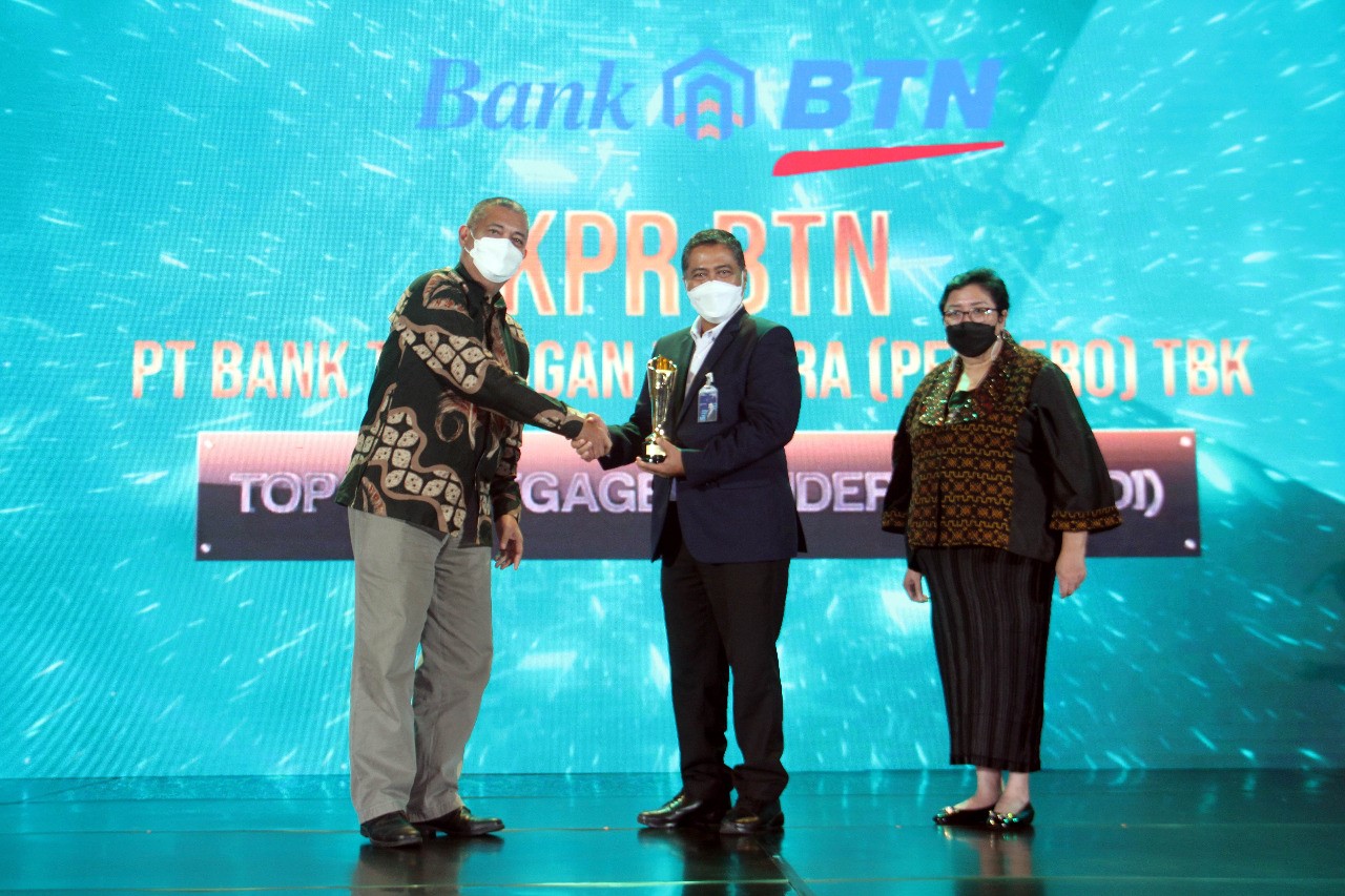 Direktur Consumer Bank BTN Hirwandi Gafar  Dinobatkan Sebagai The Inspiring Leader of Mortgage Banking 2022