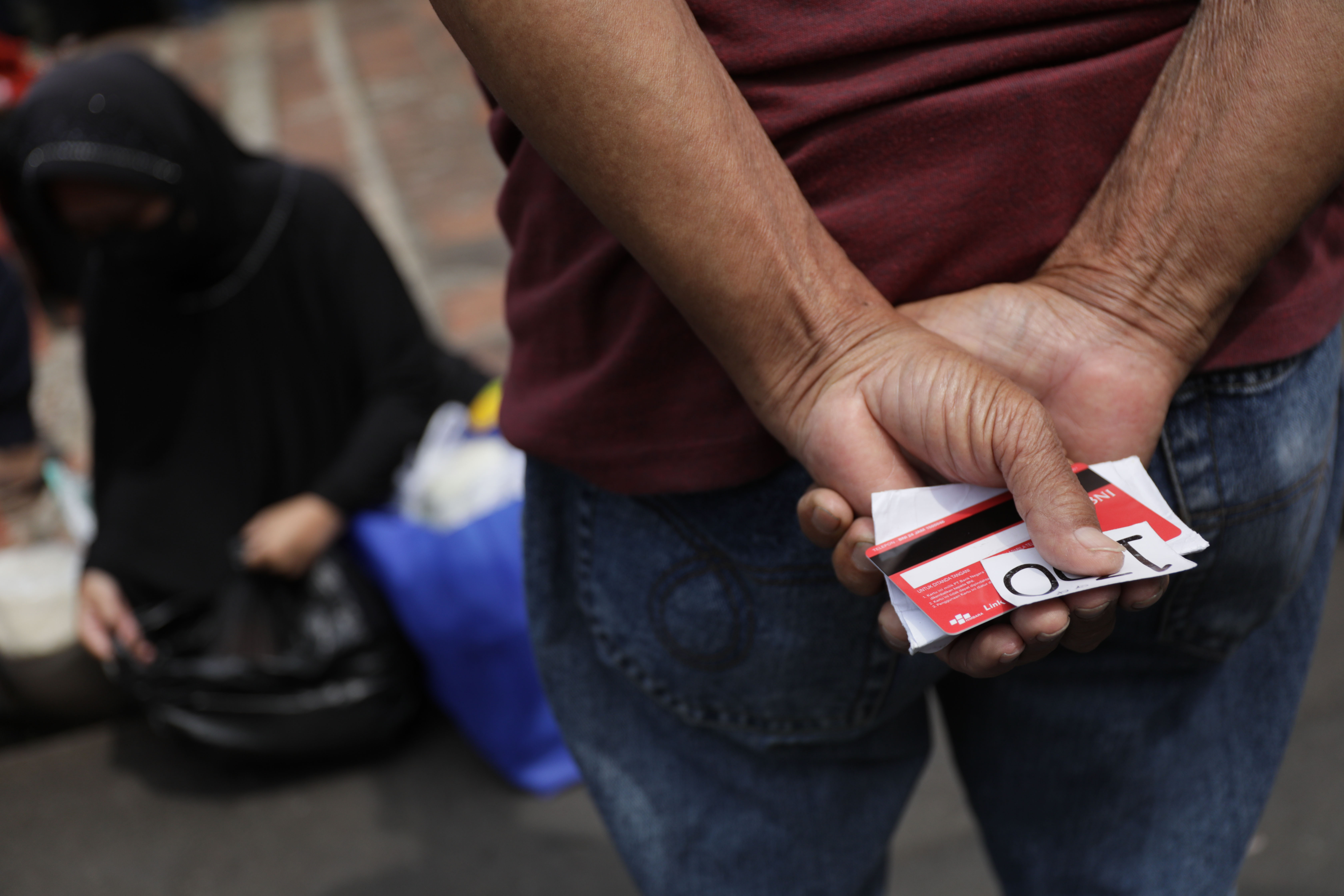 Penyaluran Bantuan Pangan Non Tunai di Tangerang 