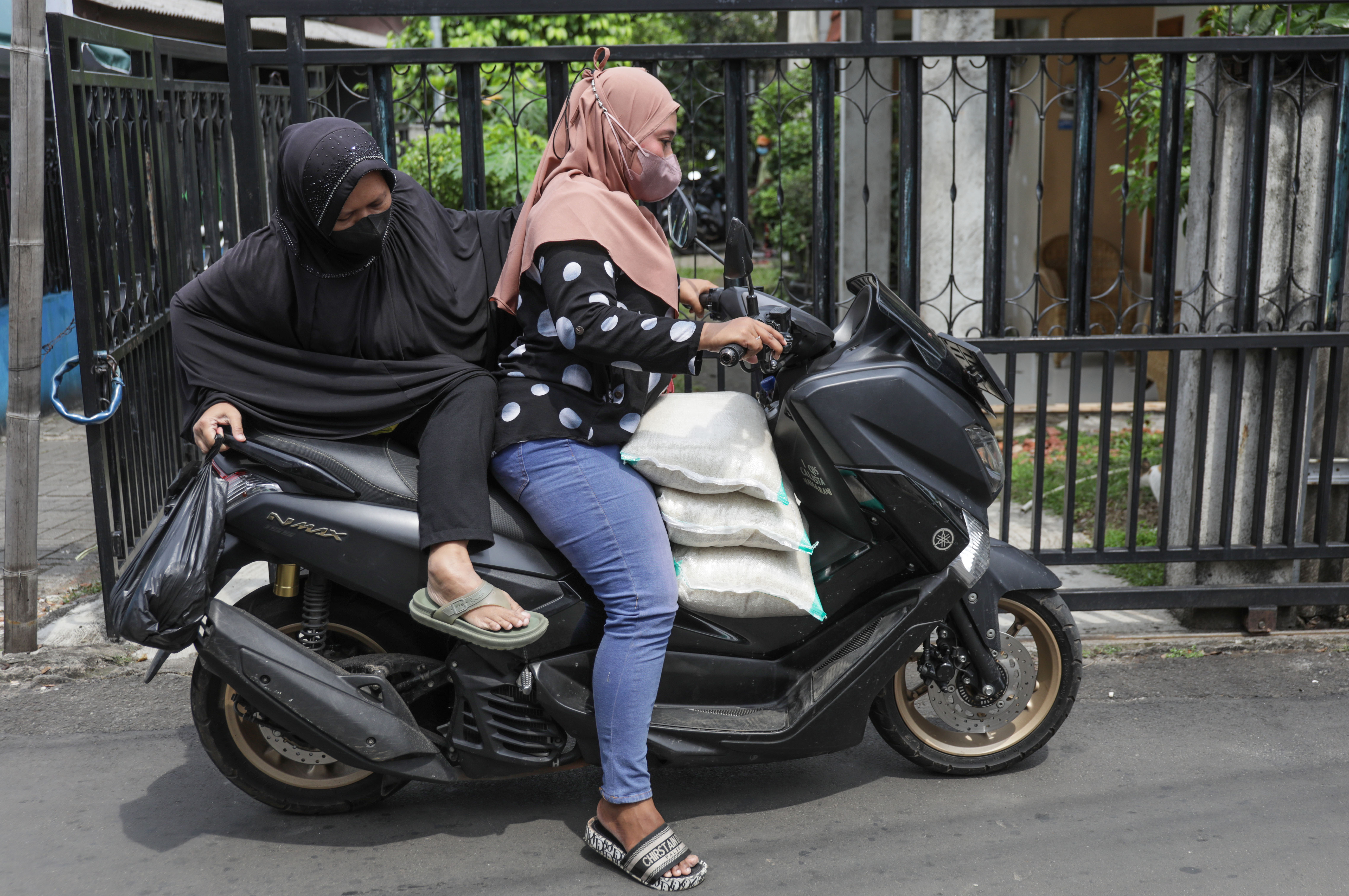 Penyaluran Bantuan Pangan Non Tunai di Tangerang 