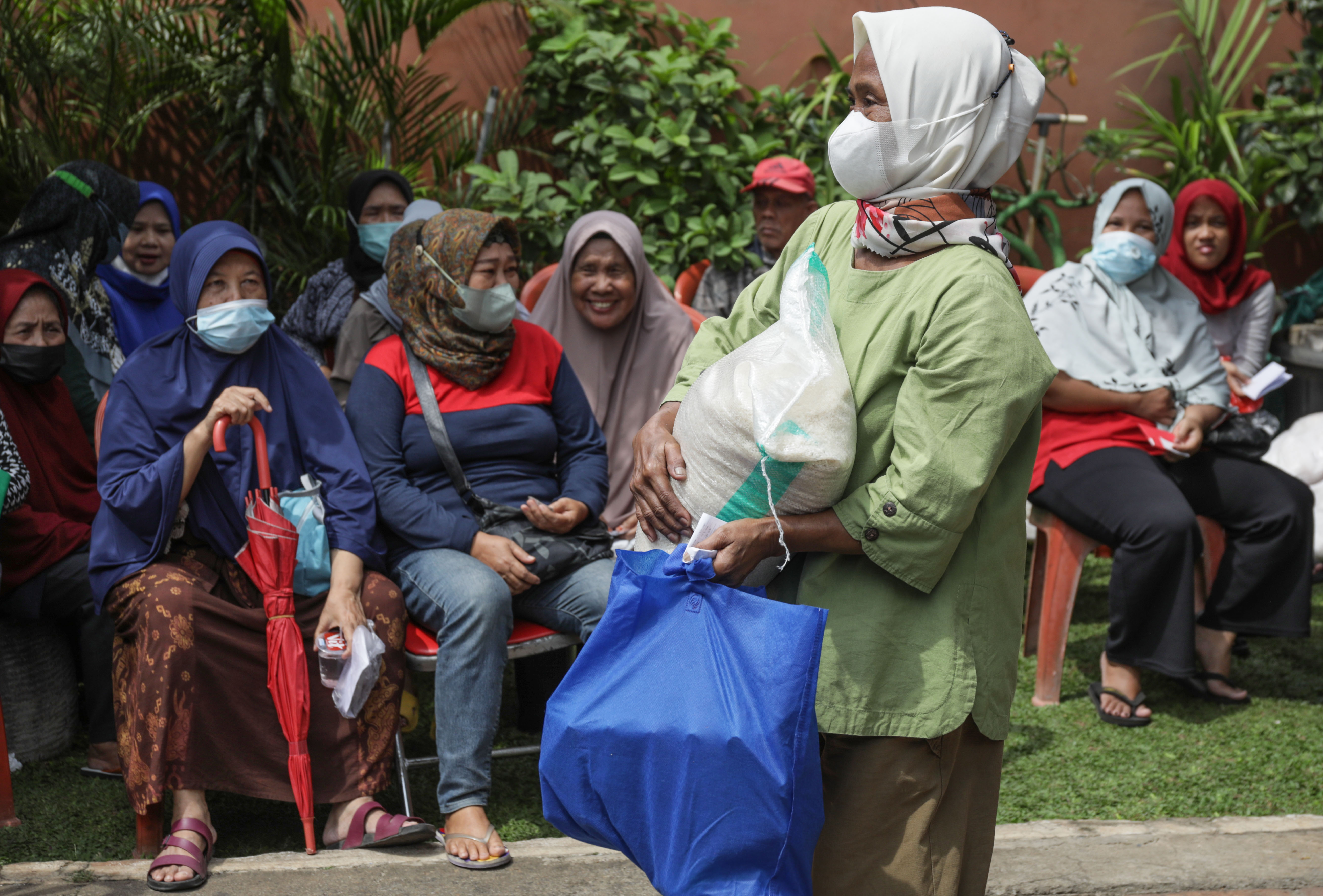 Penyaluran Bantuan Pangan Non Tunai di Tangerang 