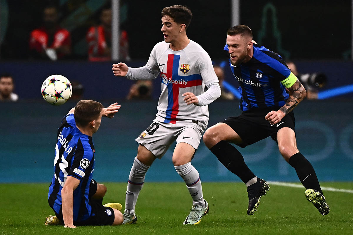 Inter Milan Bekuk Barcelona