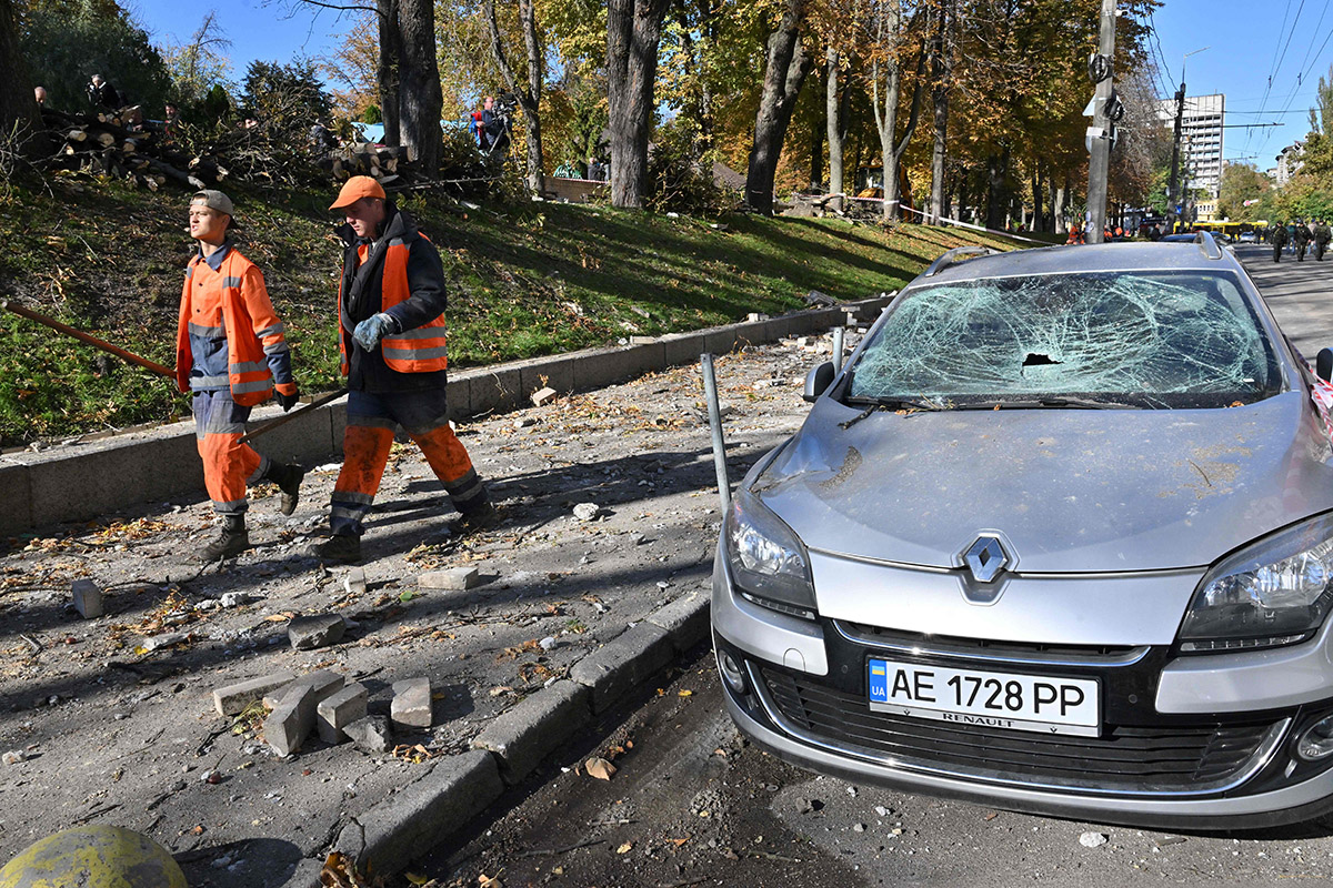 Rusia Lancarkan Serangan Besar-Besaran di Ukraina