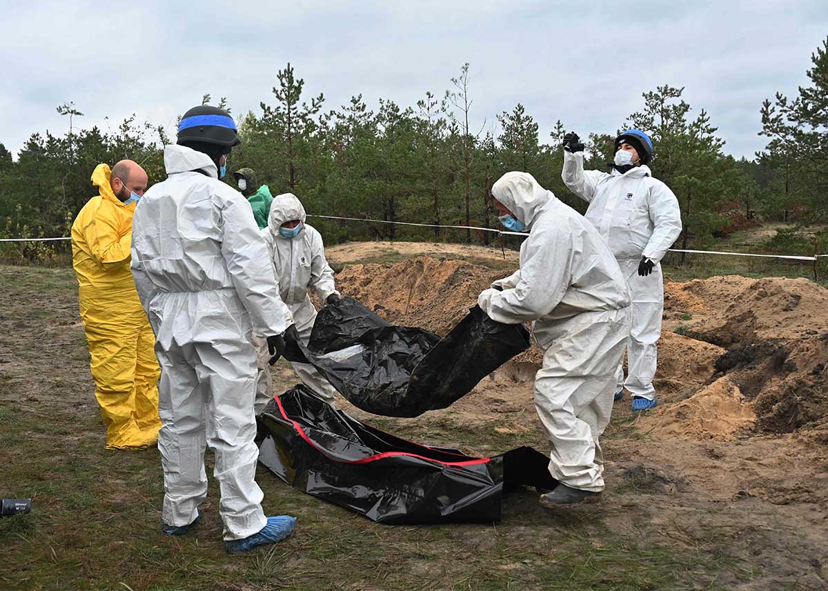 Kuburan Massal di Kota Lyman