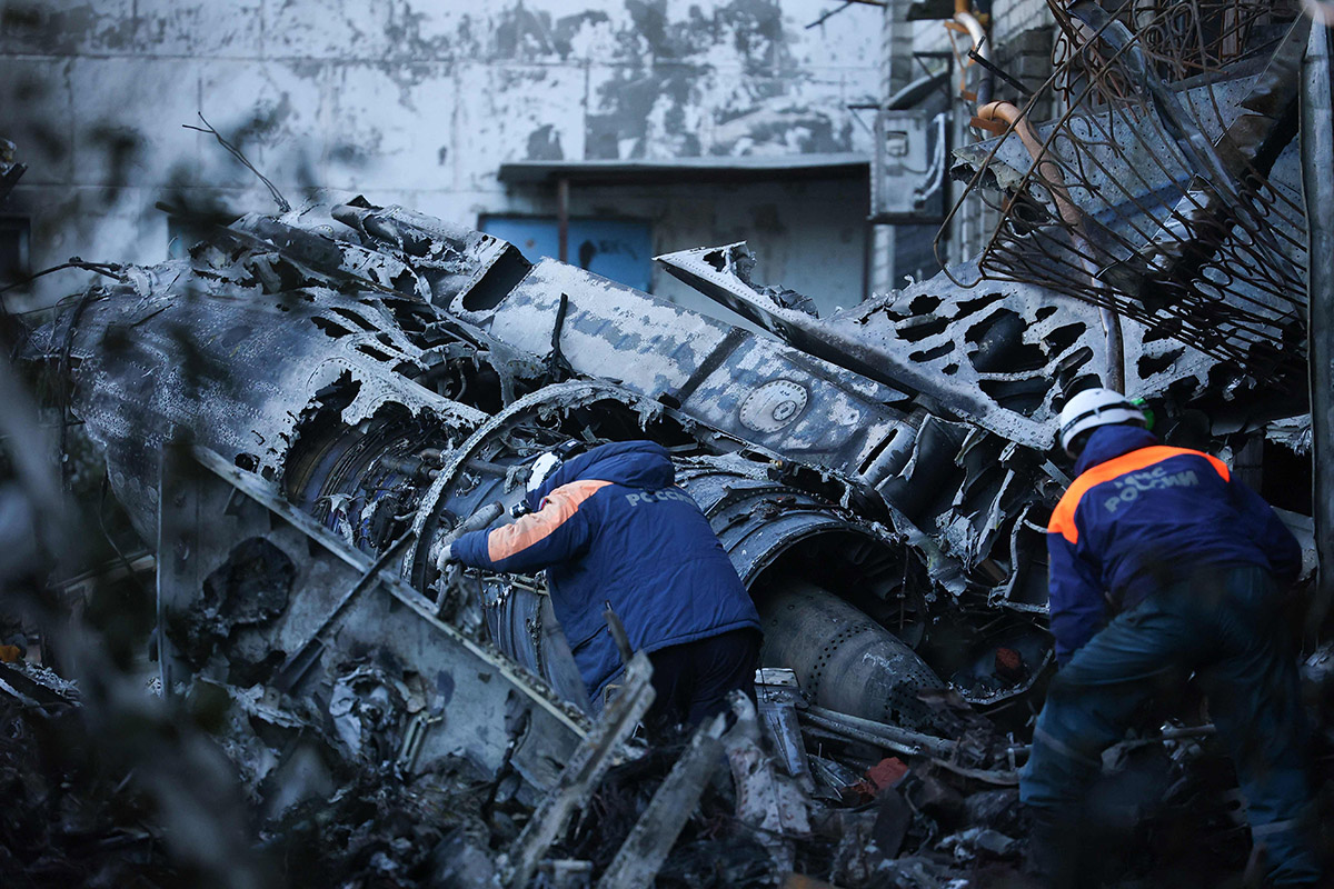 Pesawat Tempur Rusia Sukhoi  Su-34 Jatuh di Permukiman
