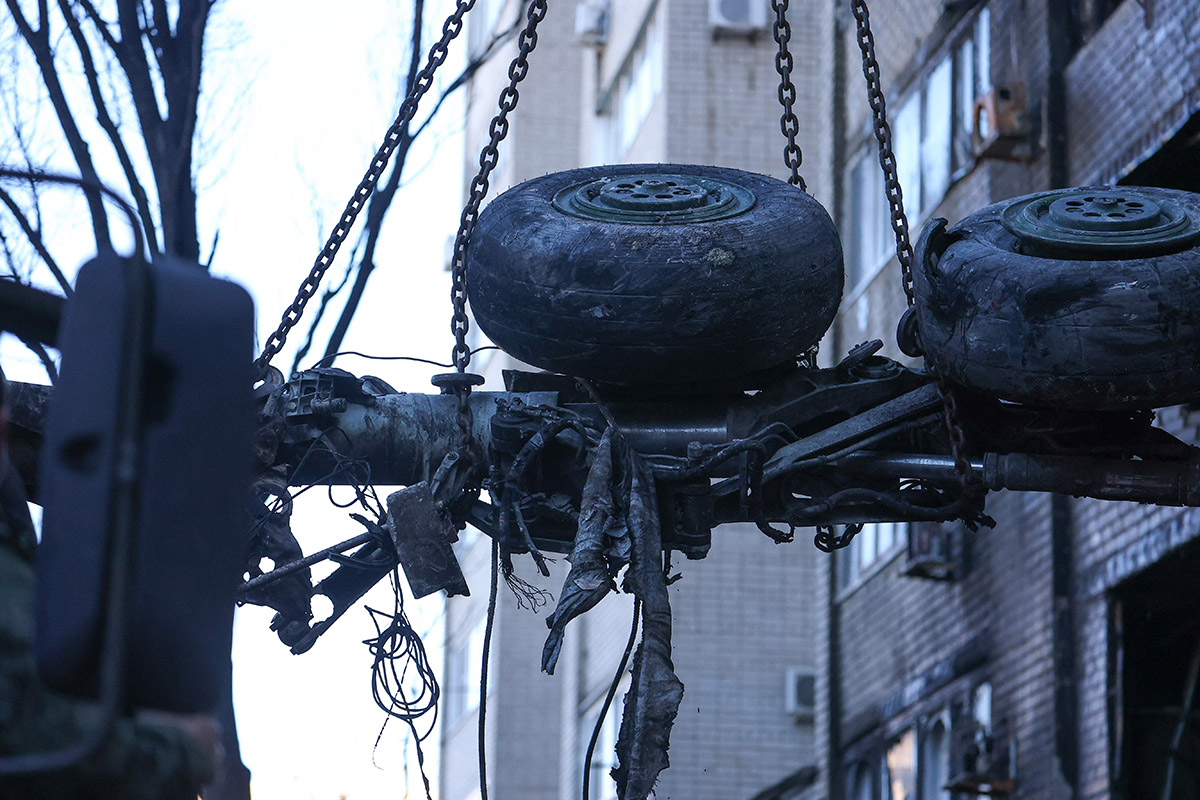 Pesawat Tempur Rusia Sukhoi  Su-34 Jatuh di Permukiman