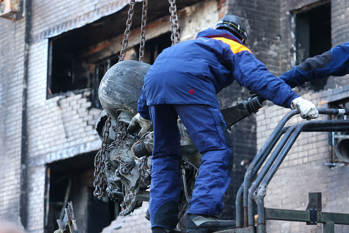 Pesawat Tempur Rusia Sukhoi  Su-34 Jatuh di Permukiman