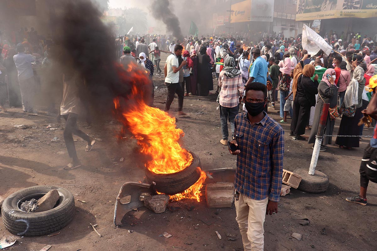 Masyarakat Tuntut Pemerintahan Sipil di Sudan