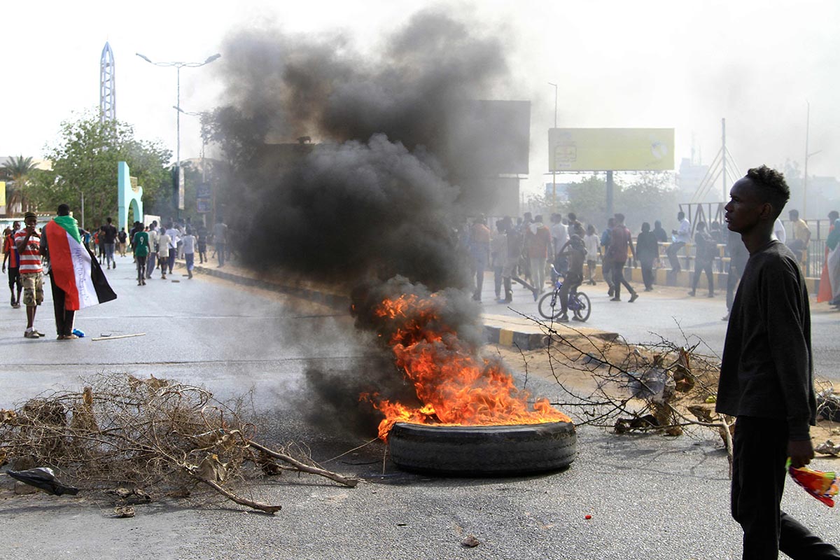 Masyarakat Tuntut Pemerintahan Sipil di Sudan