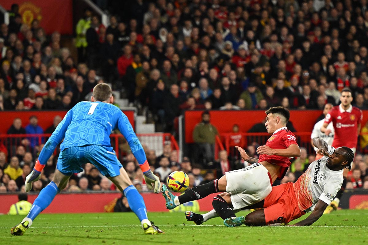 Man United Sikat West Ham 1-0