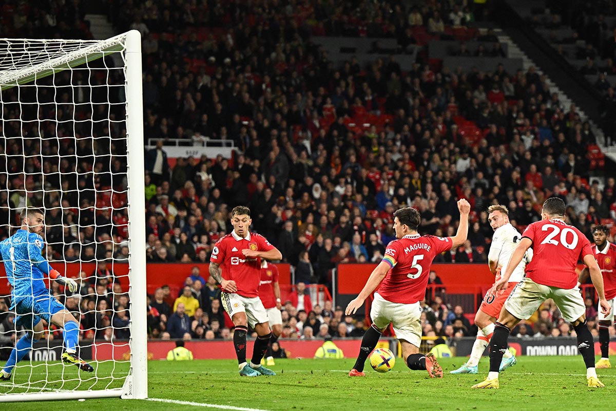 Man United Sikat West Ham 1-0