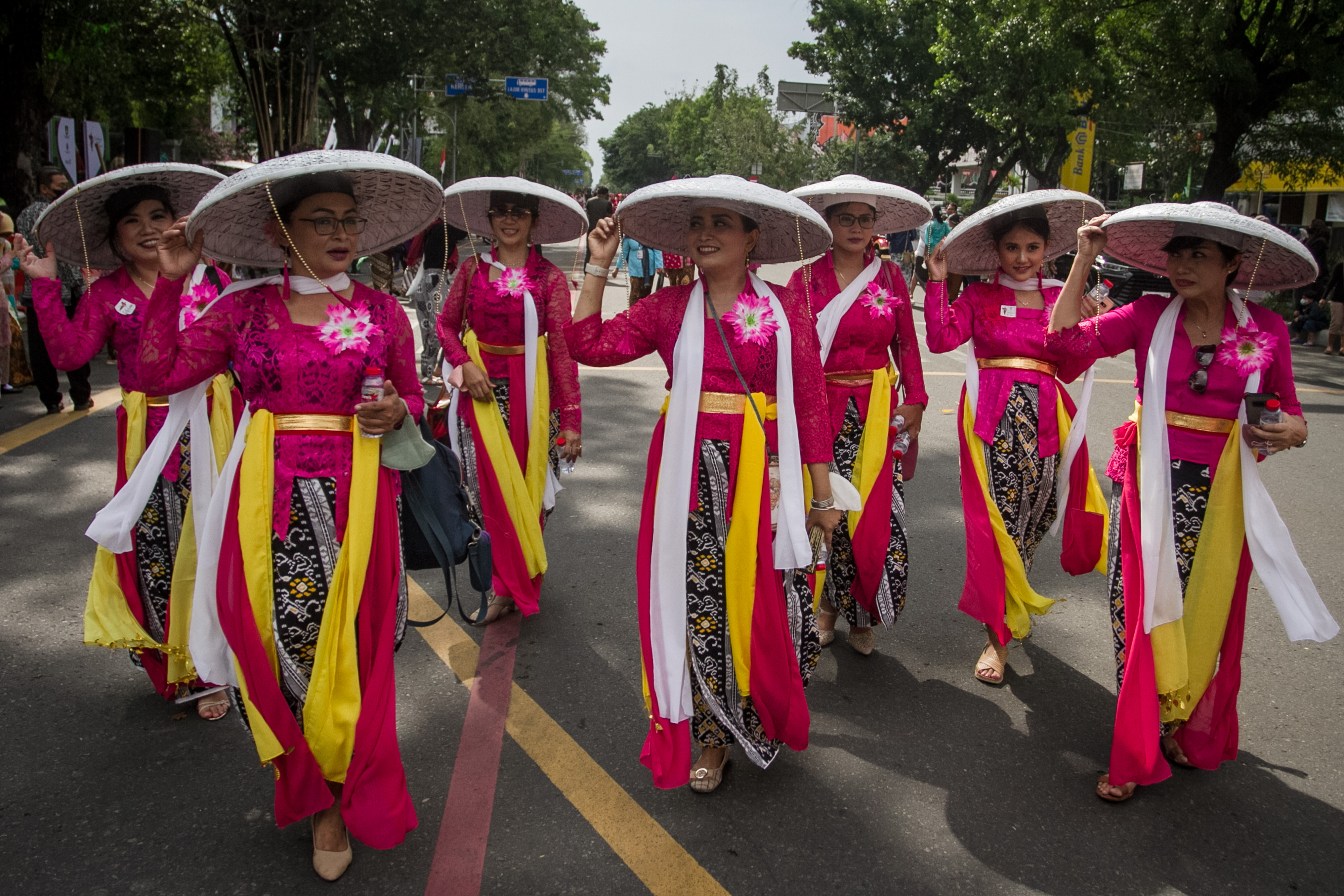 Parade Berbusana Kebaya Bersama Ibu Negara
