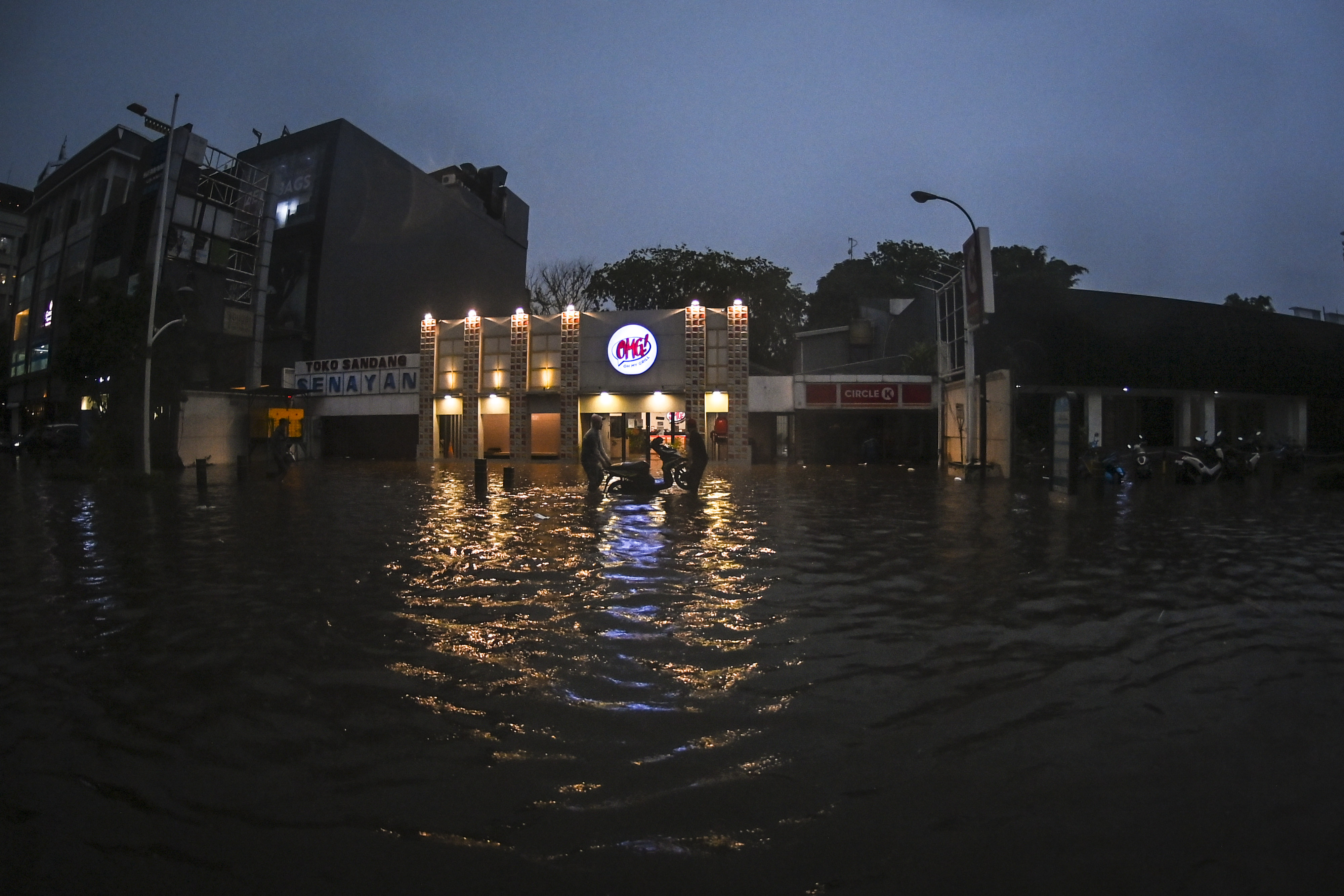 Banjir di Kemang Raya Jakarta