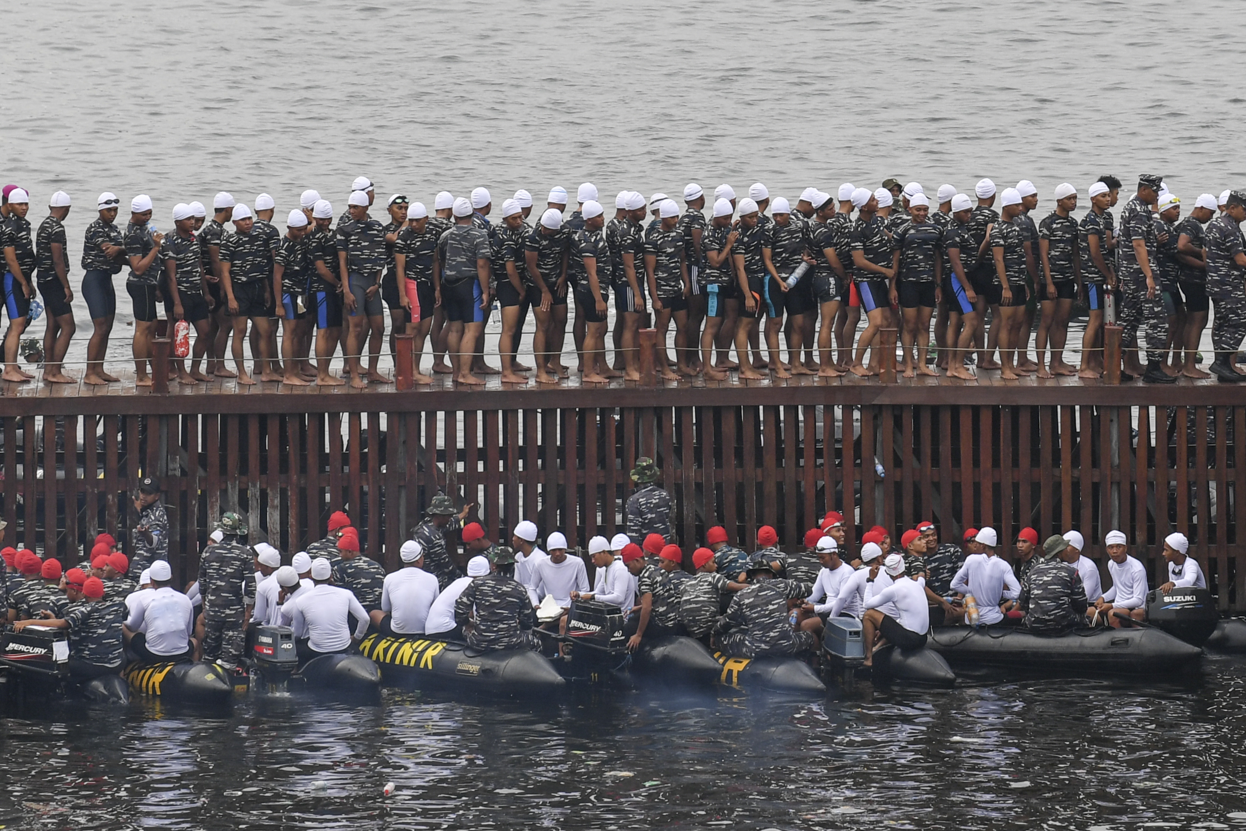 Water Trappen HUT ke-77 TNI