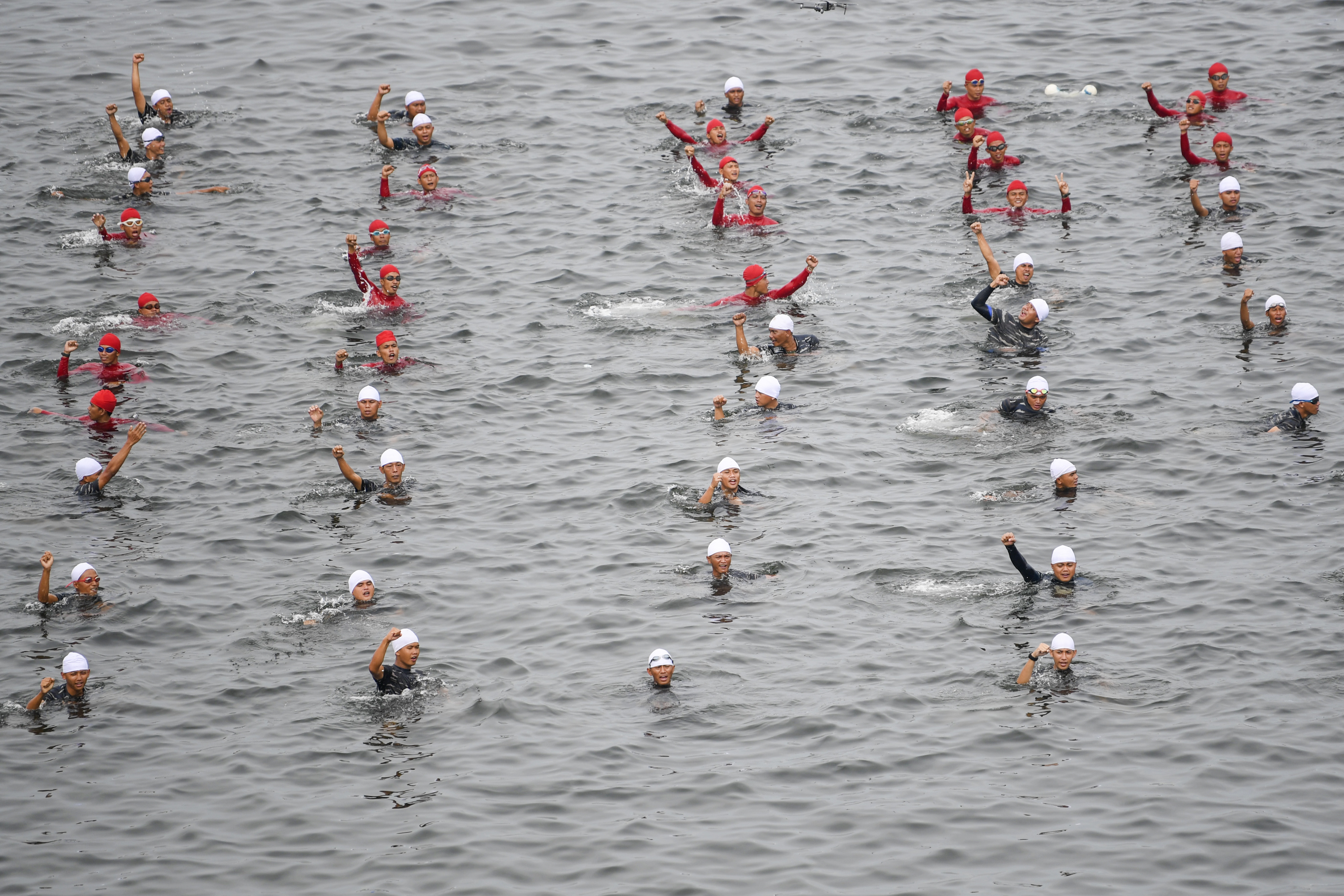 Water Trappen HUT ke-77 TNI
