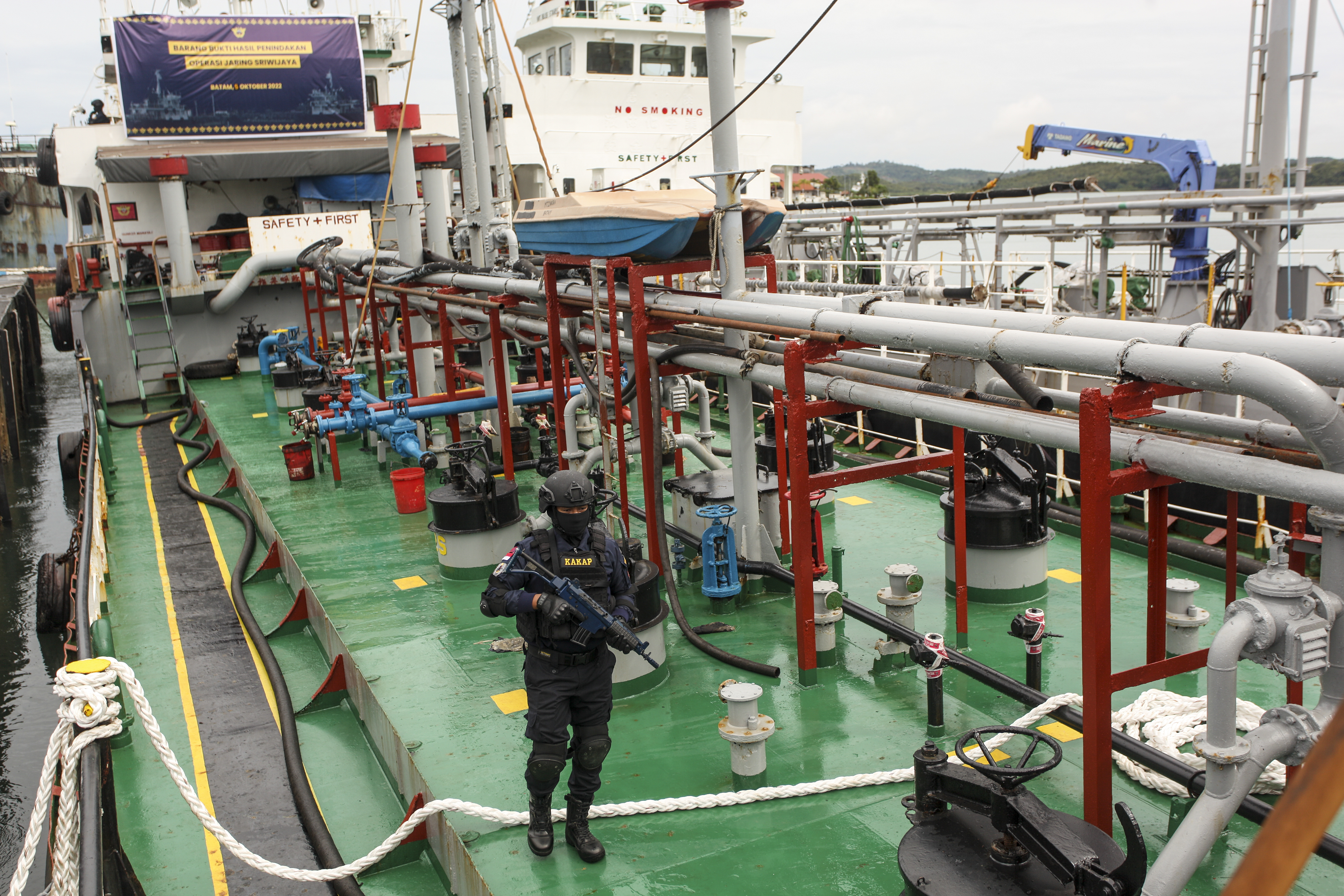 Bea Cukai Amankan Kapal Tanker di Perairan Kepri