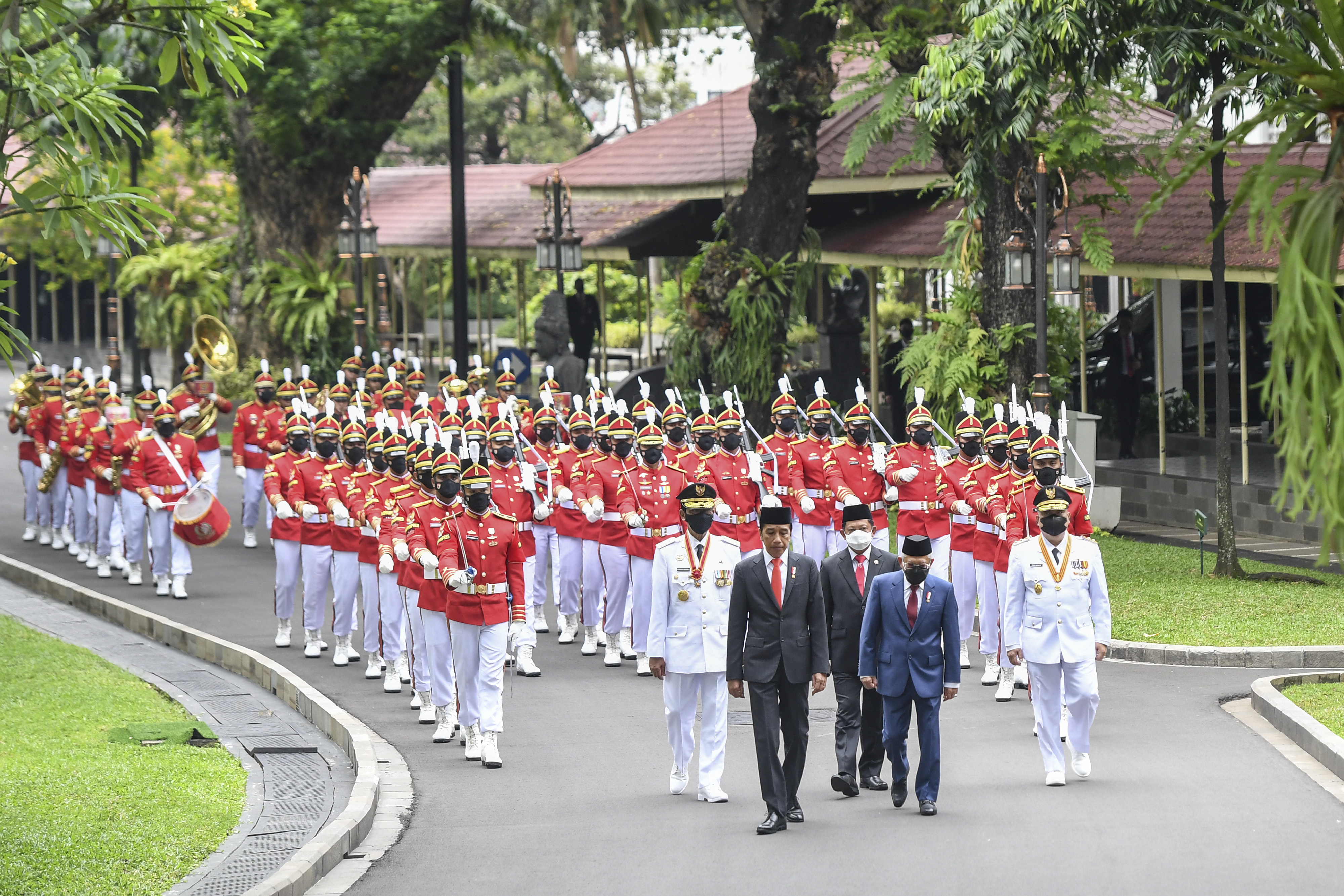 Presiden Jokowi Melantik Gubernur dan Wakil Gubernur DIY