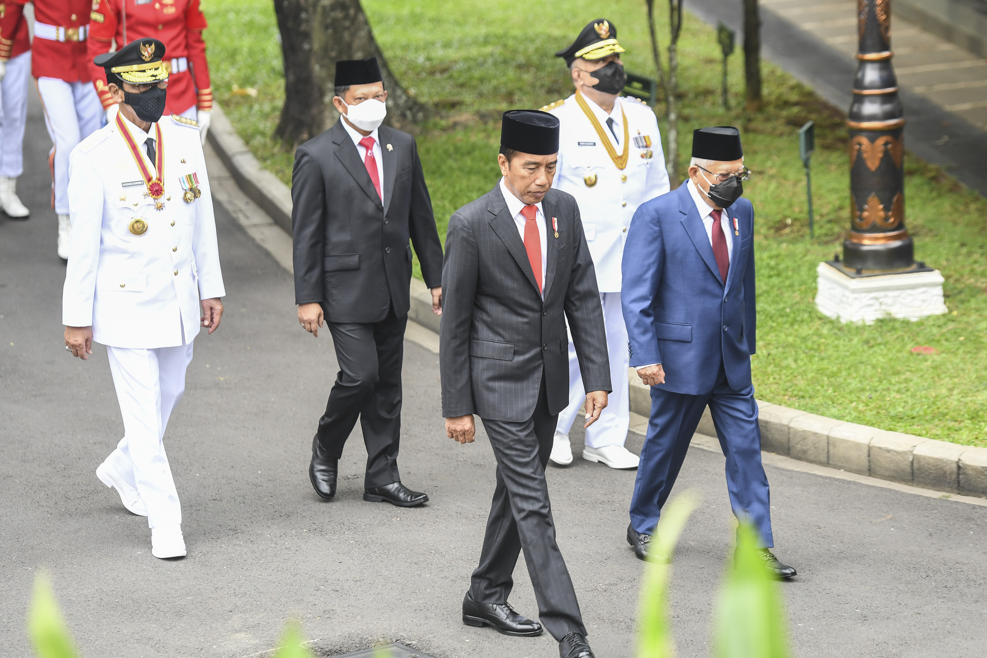 Presiden Jokowi Melantik Gubernur dan Wakil Gubernur DIY