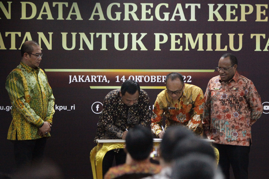 Penyerahan Data Agregat Kependudukan Pemilu