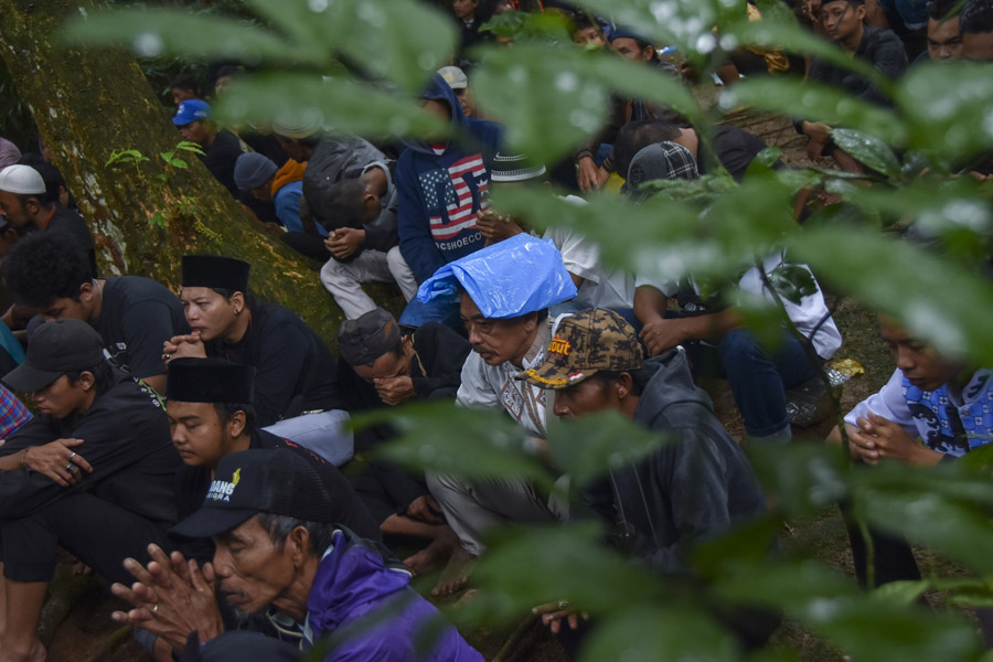 Tradisi Adat Merlawu