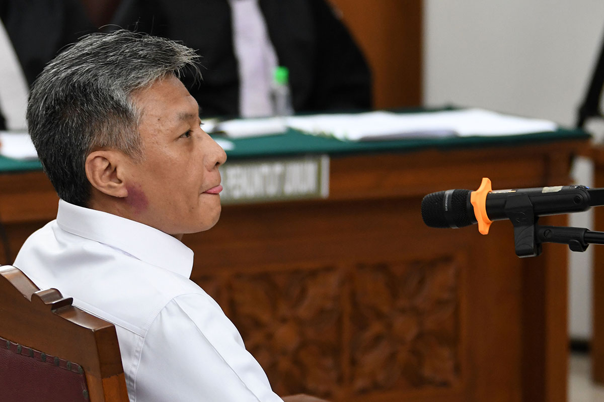 Sidang Perdana Kasus Obstruction of Justice Hendra Kurniawan