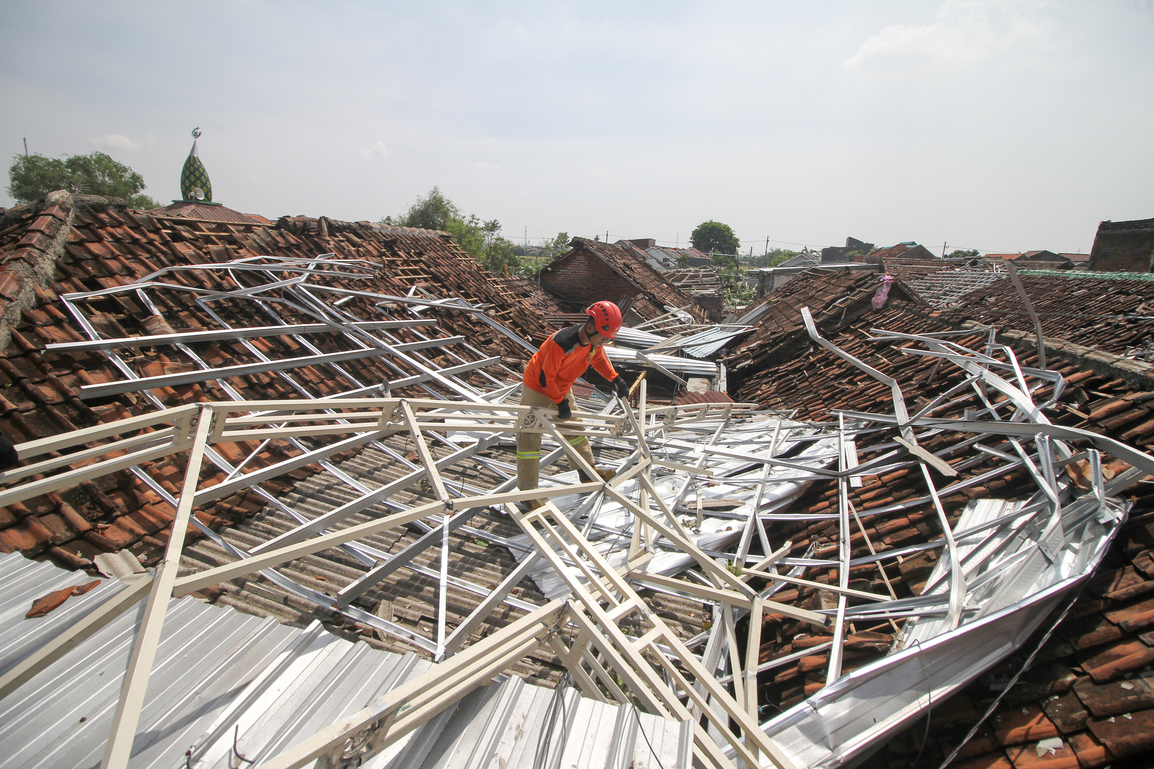 Rumah Rusak Akibat Angin Puting Beliung di Sidoarjo