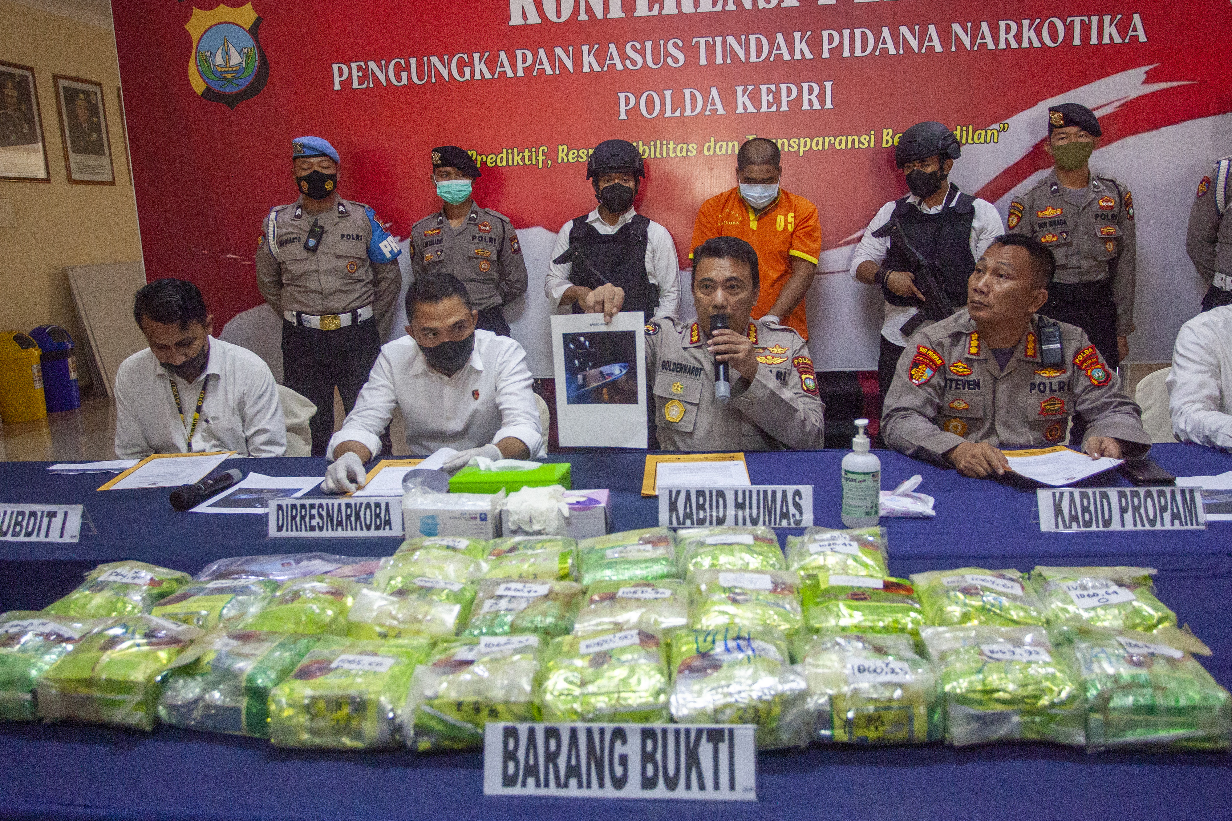Polda Kepri Gagalkan Penyelundupan 26.6 Kg Sabu