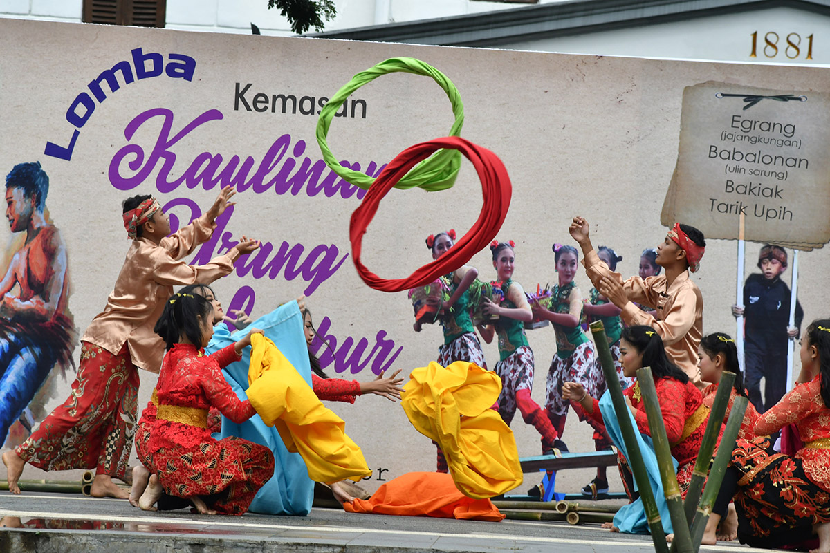  Lomba Tarian Kaulinan Urang Lembur 