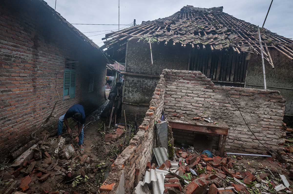 Angin kencang di Lebak Sebabkan Rumah Rusak