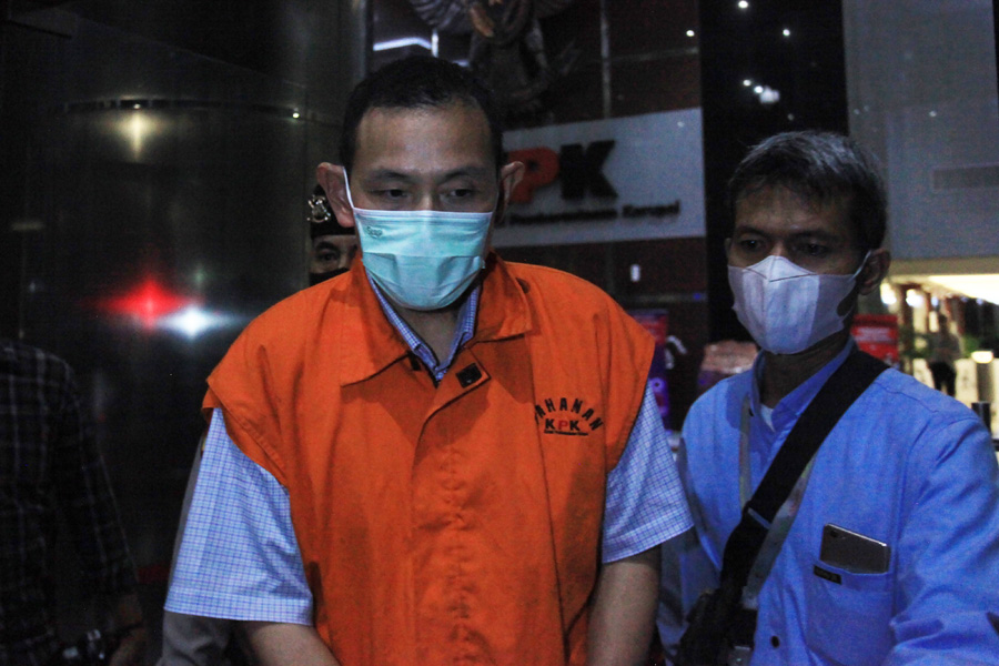 KPK Tahan Frank Widjaja