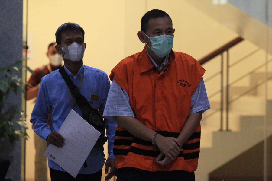 KPK Tahan Frank Widjaja