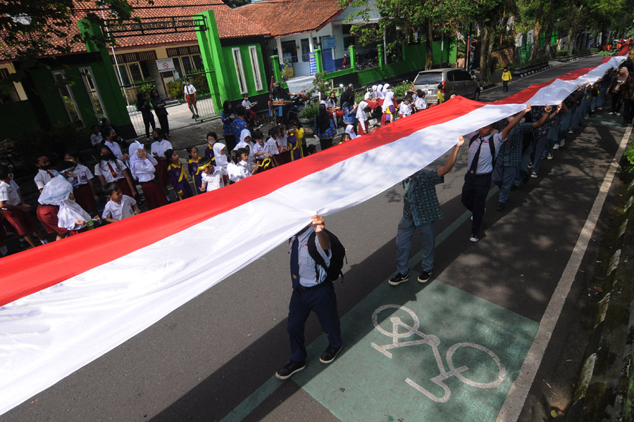 Kirab Merah Putih Hari Sumpah Pemuda