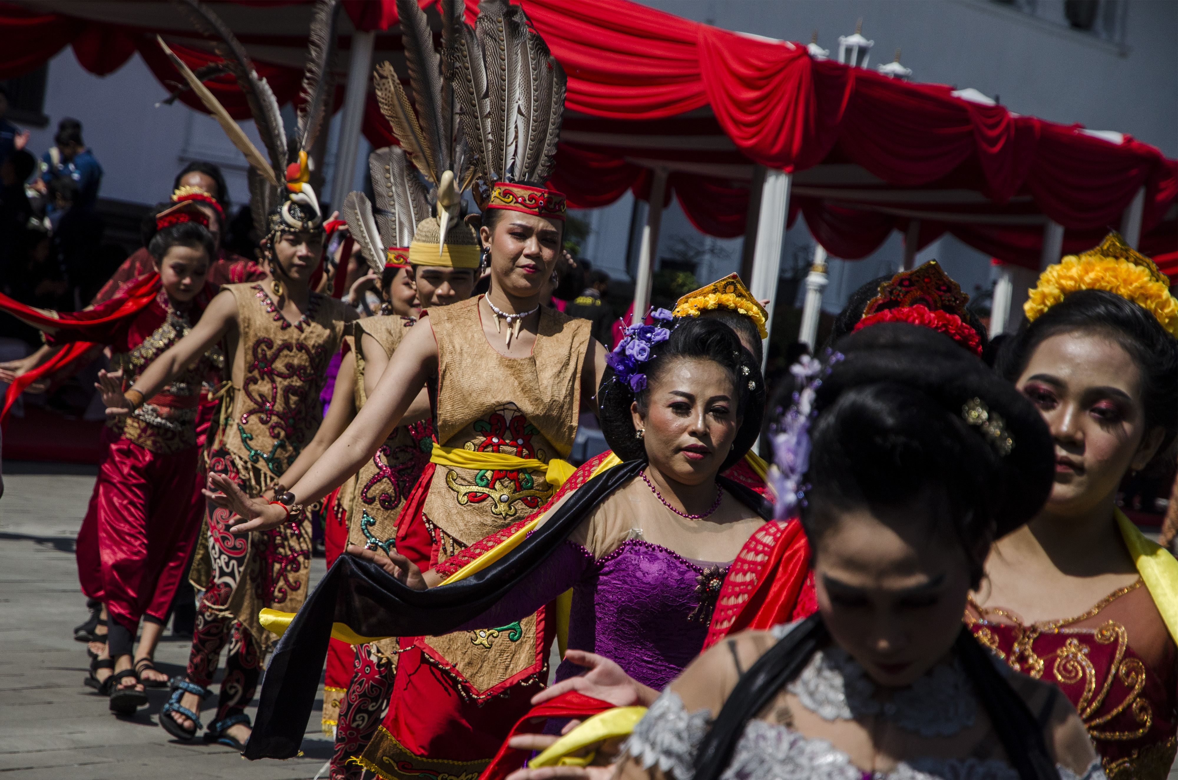 Kesenian Ngibing Ronggeng Gunung