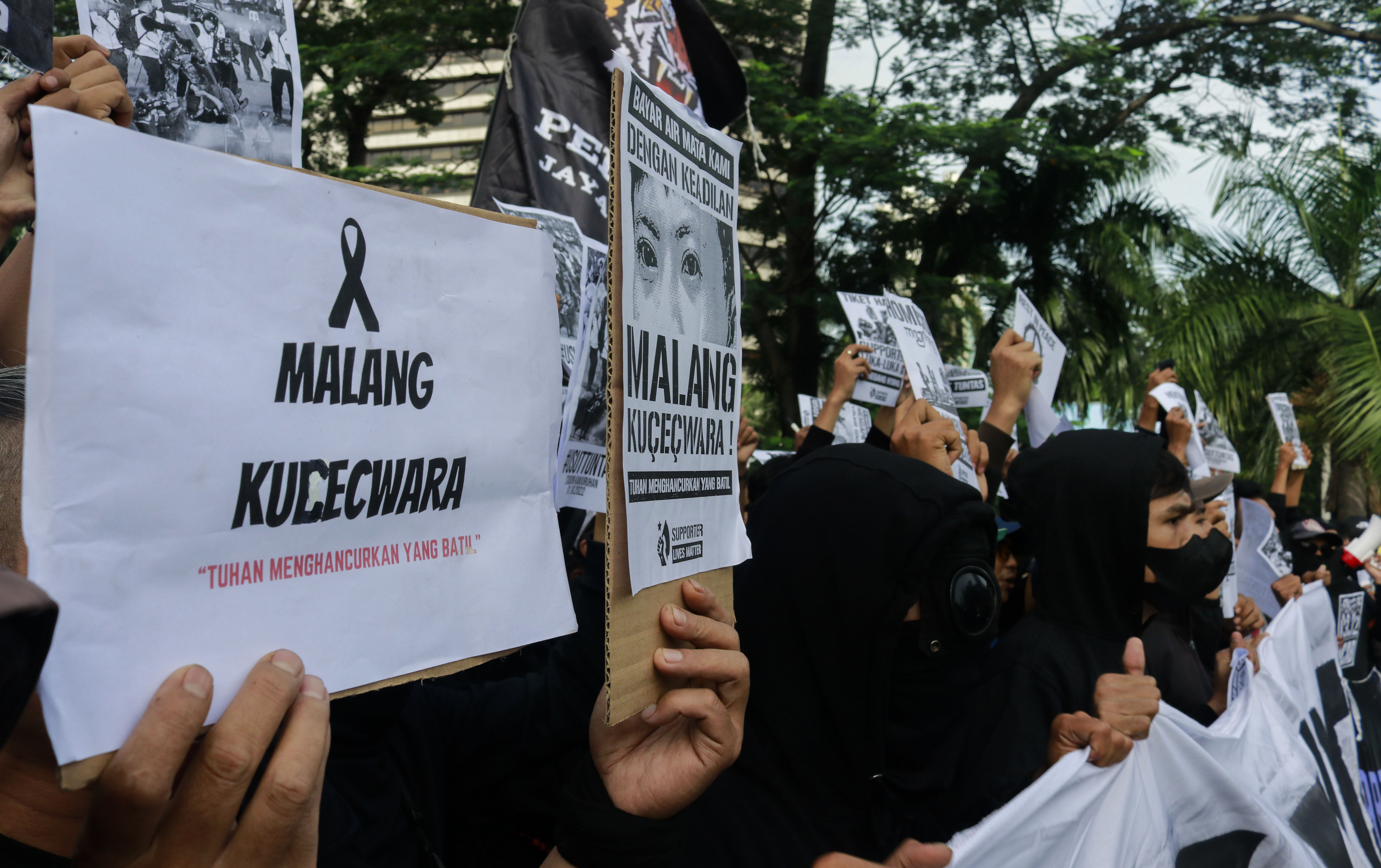 Aksi Solidaritas Tragedi Kanjuruhan