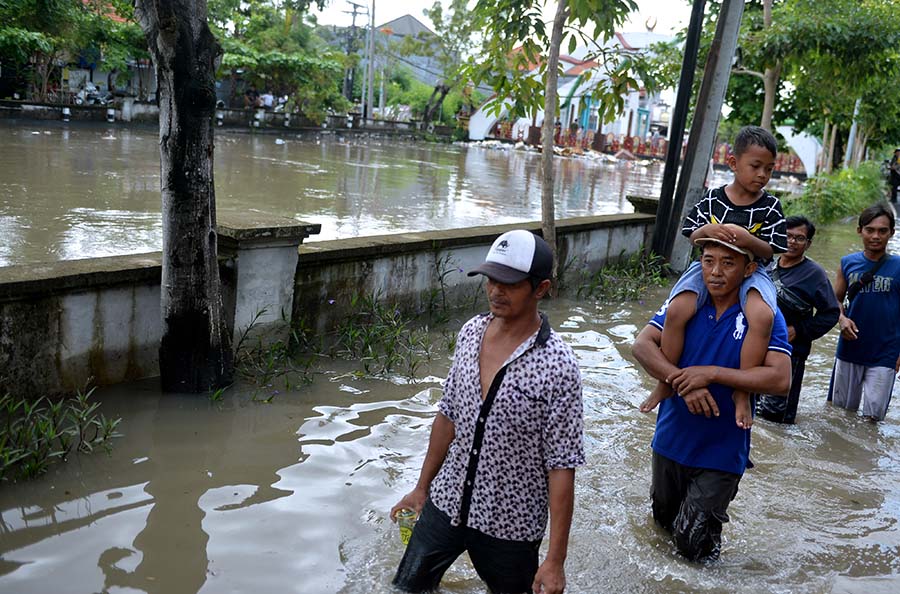 Akibat Hujan Deras Banjir Merendam Kawasan Legian Badung Bali 