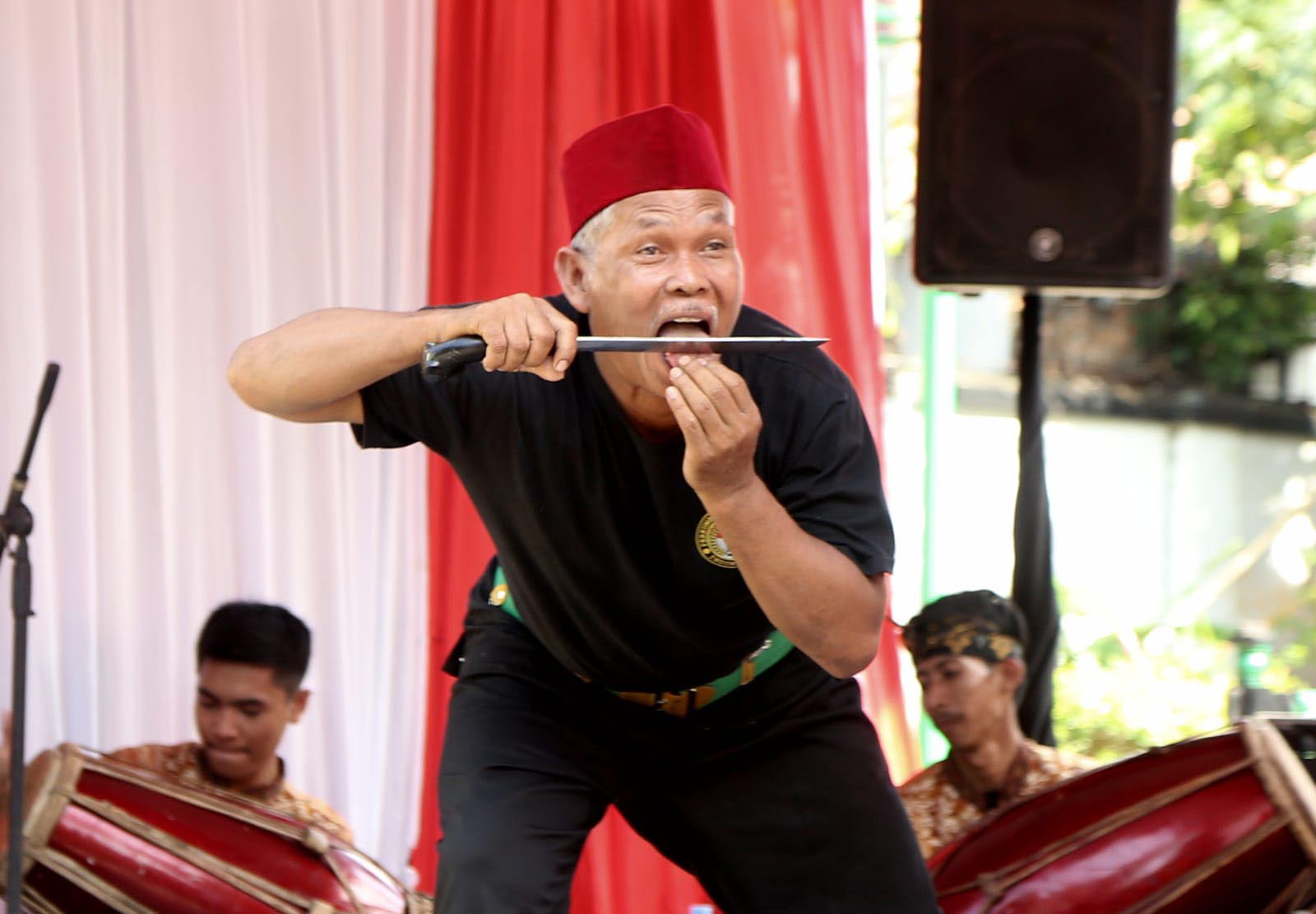 Debus Memeriahkan Sambung Rasa Banten 2022