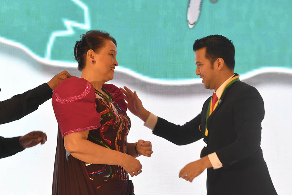 Emil Dardak Dipercaya Sebagai Presiden EAROPH