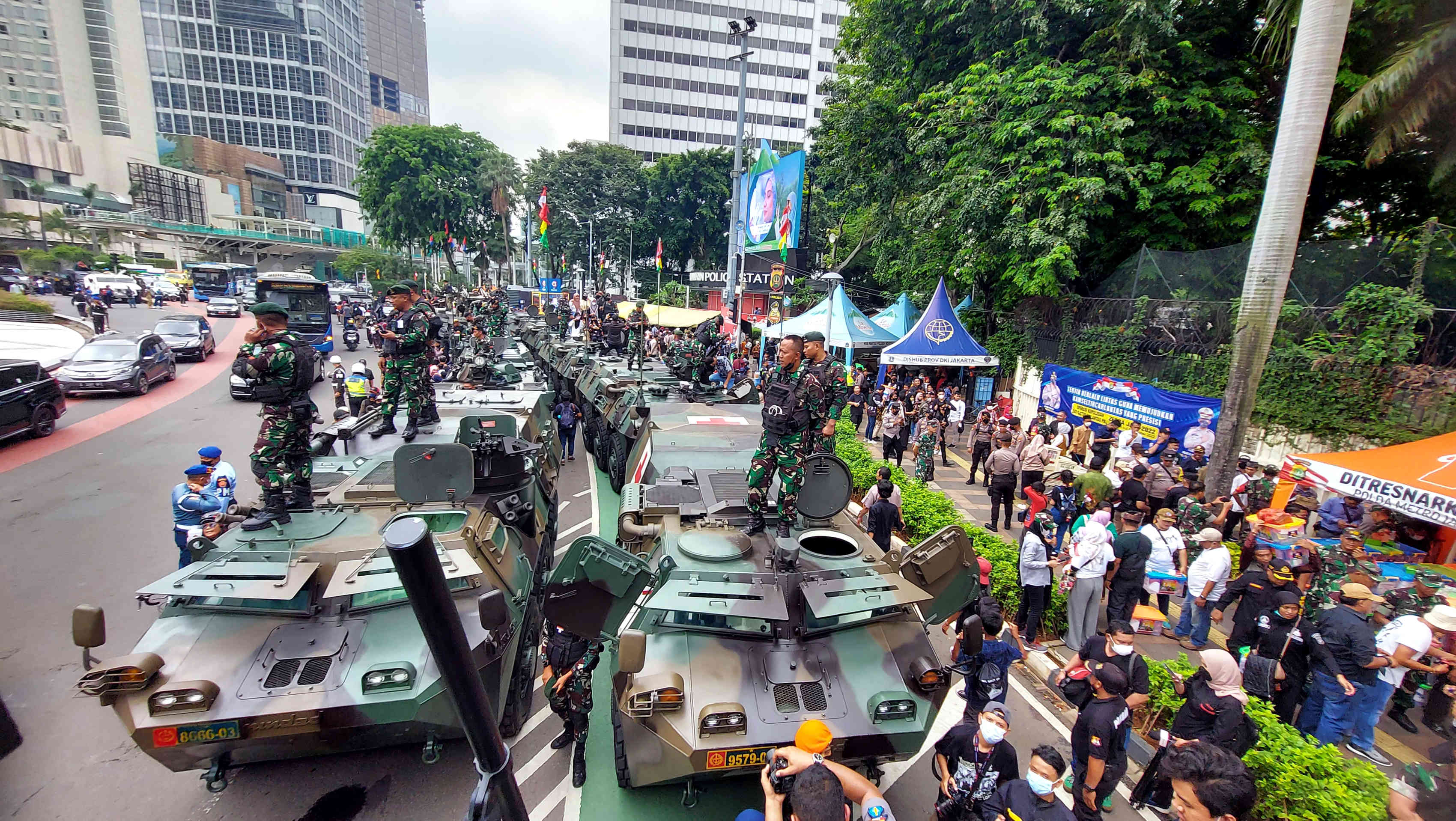 Peringatan HUT TNI ke-77