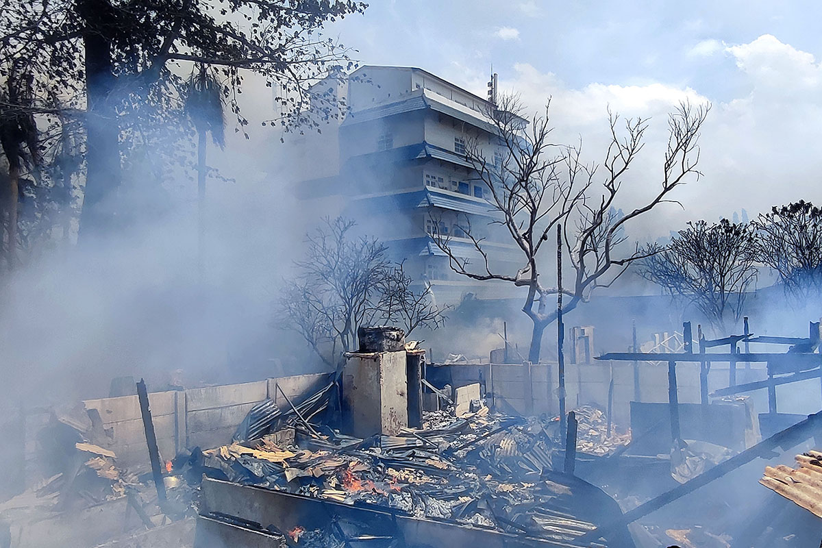 Kebakaran di Kawasan Permata Hijau