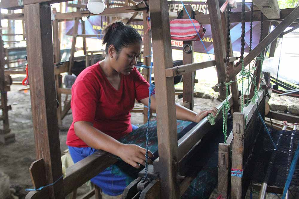 Sarung Tenun Goyor Jombang Tembus ke Mancanegara