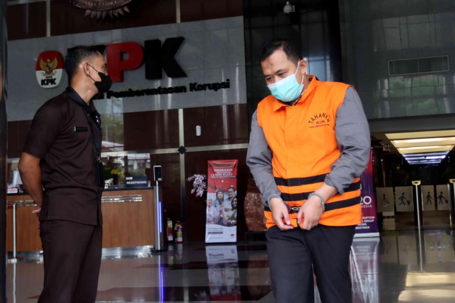 KPK Periksa Mantan Pejabat Kemenkeu Rifa Surya