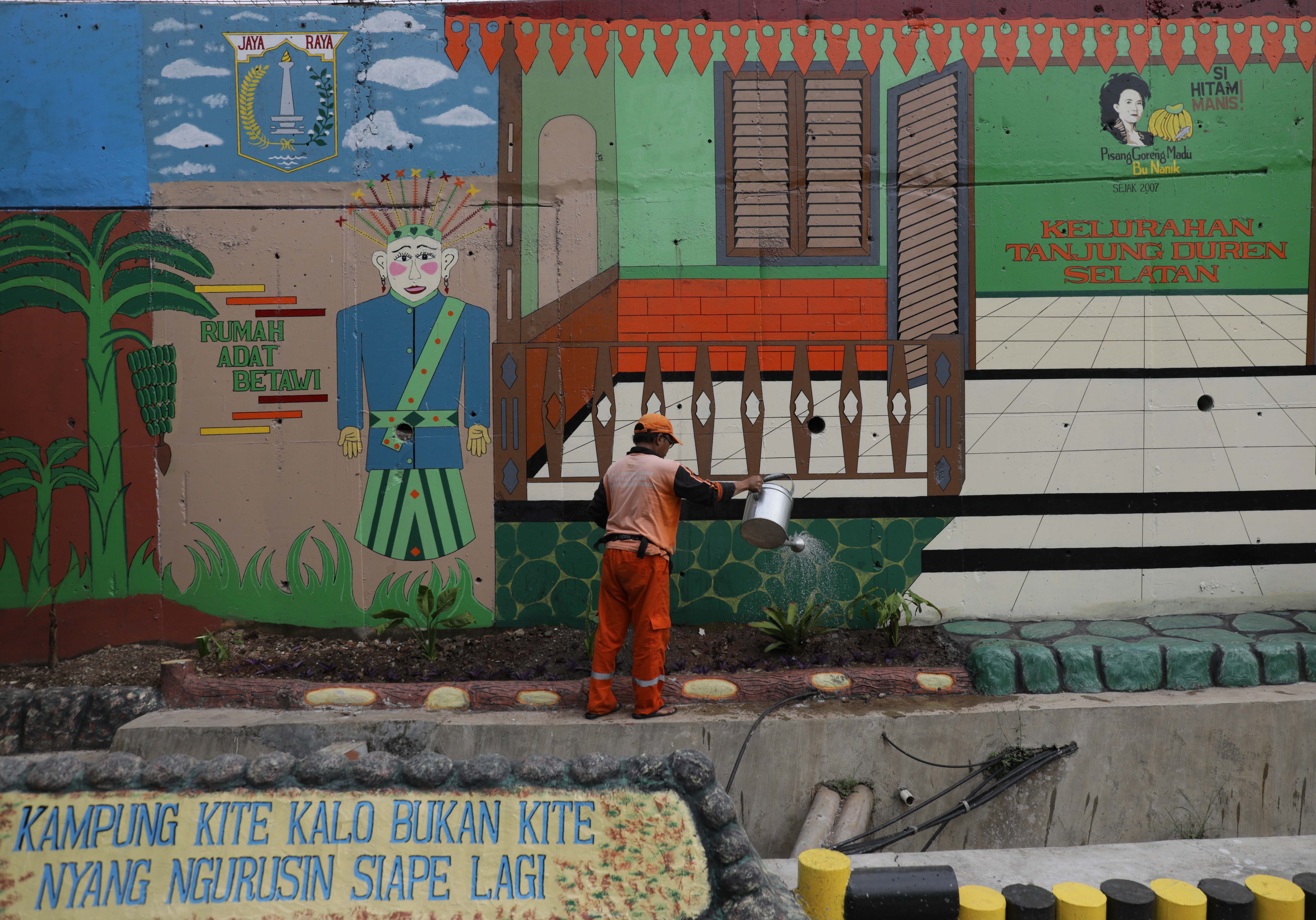 Mural Rumah Adat Betawi