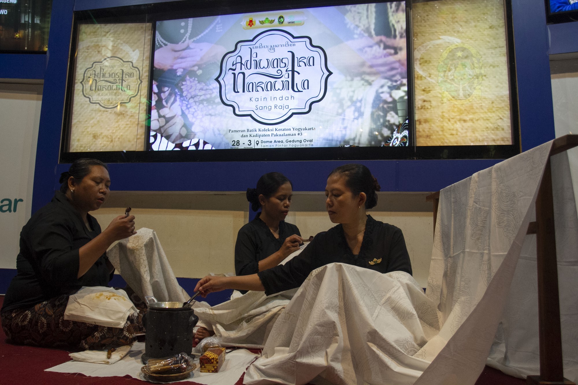 Pameran Kain Batik Adisastra Narawita