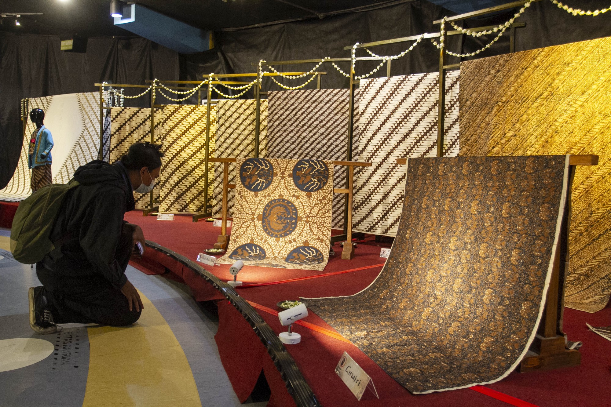 Pameran Kain Batik Adisastra Narawita