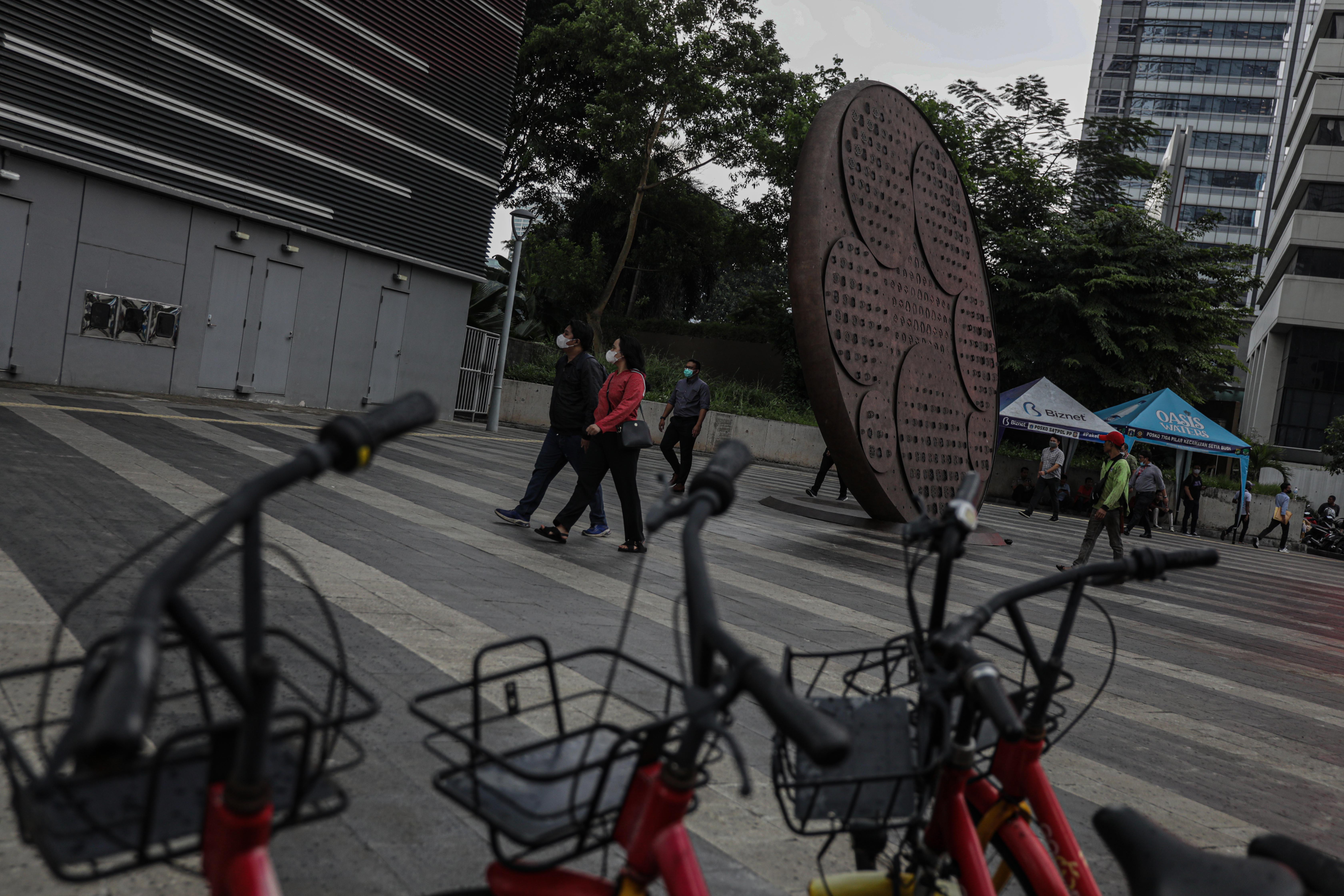 Tugu Sepeda Penghargaan Bagi Pengguna Sepeda di Ibu Kota