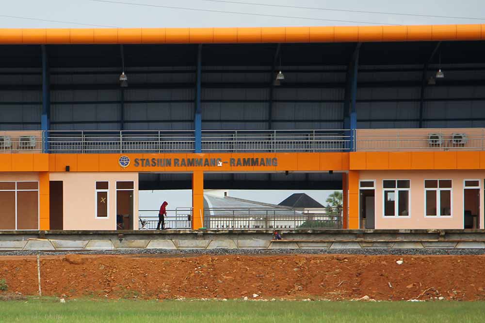 Proyek Pembangunan Jalur Kereta Api Makassar-Pare Pare