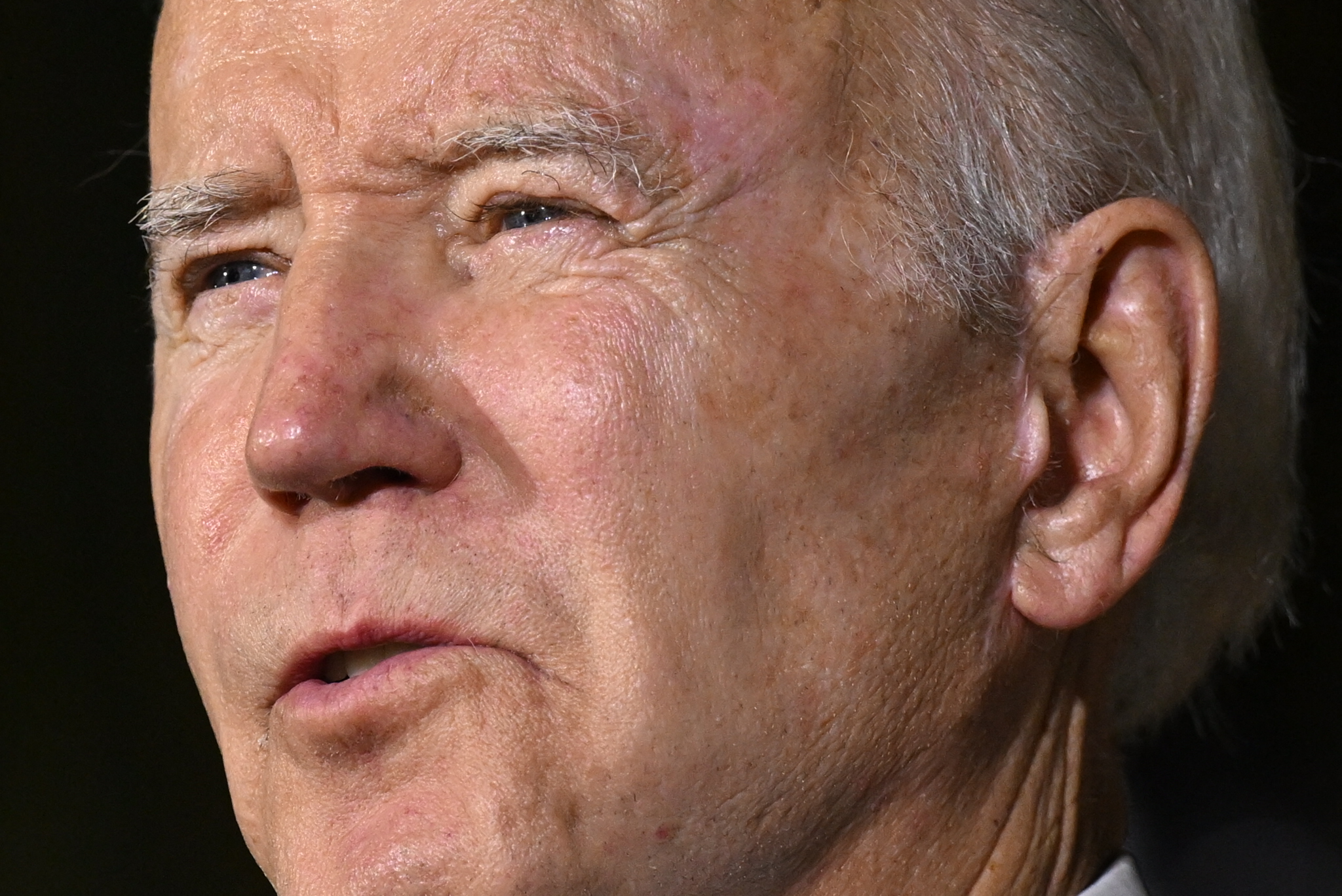 Presiden Joe Biden Memberikan Keterangan Pers