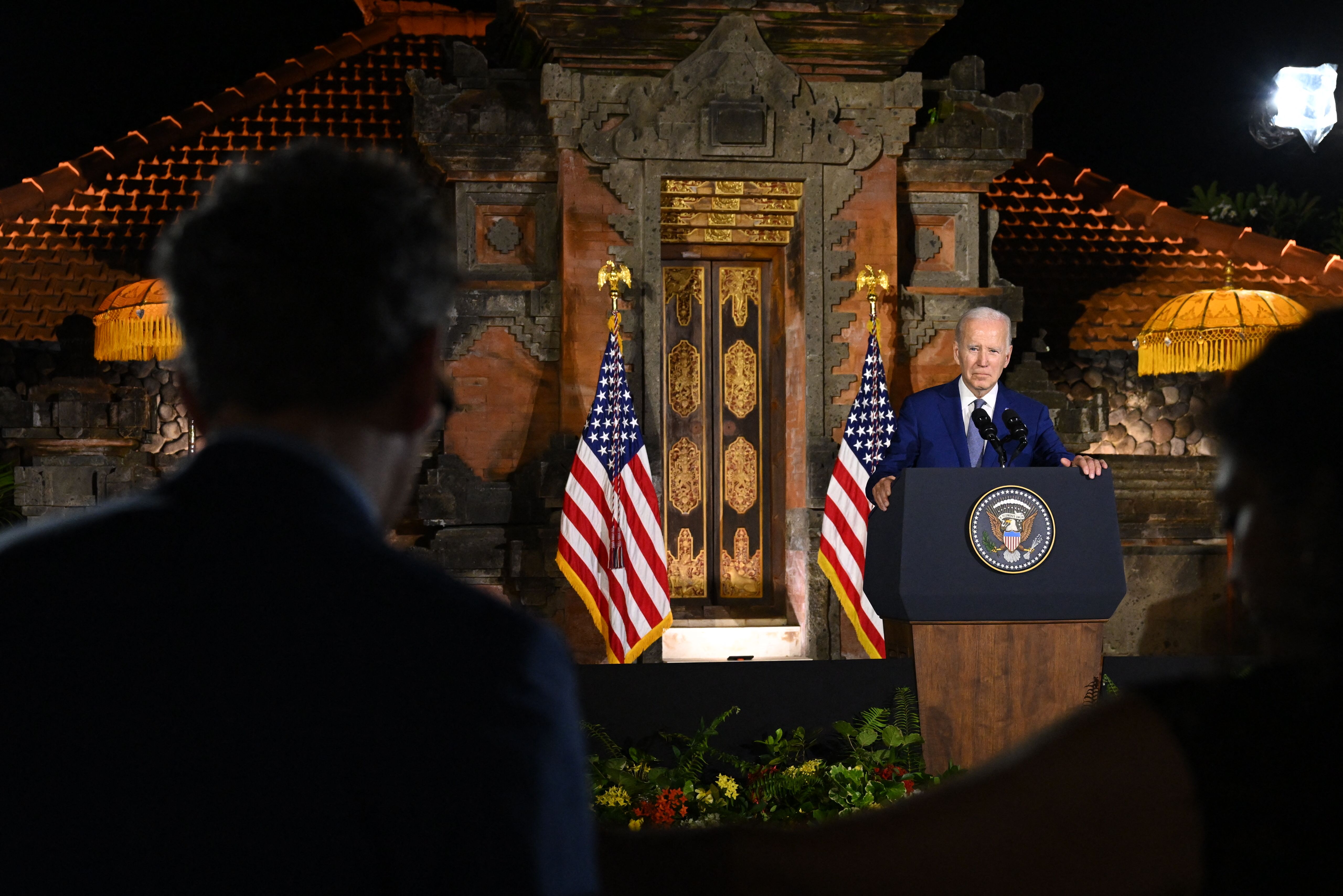 Presiden Joe Biden Memberikan Keterangan Pers