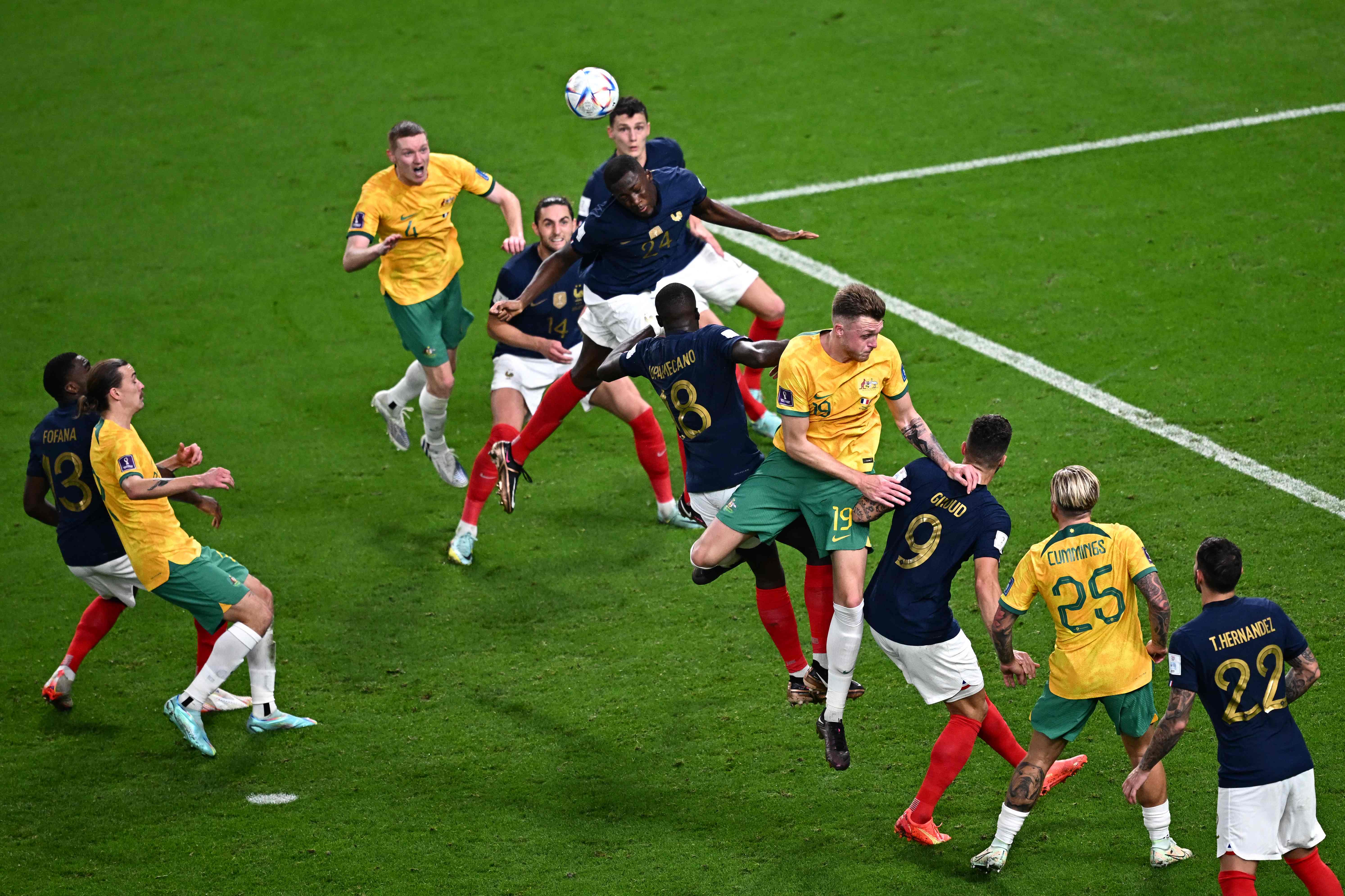 Juara Bertahan Perancis Menaklukkan Australia 4-1